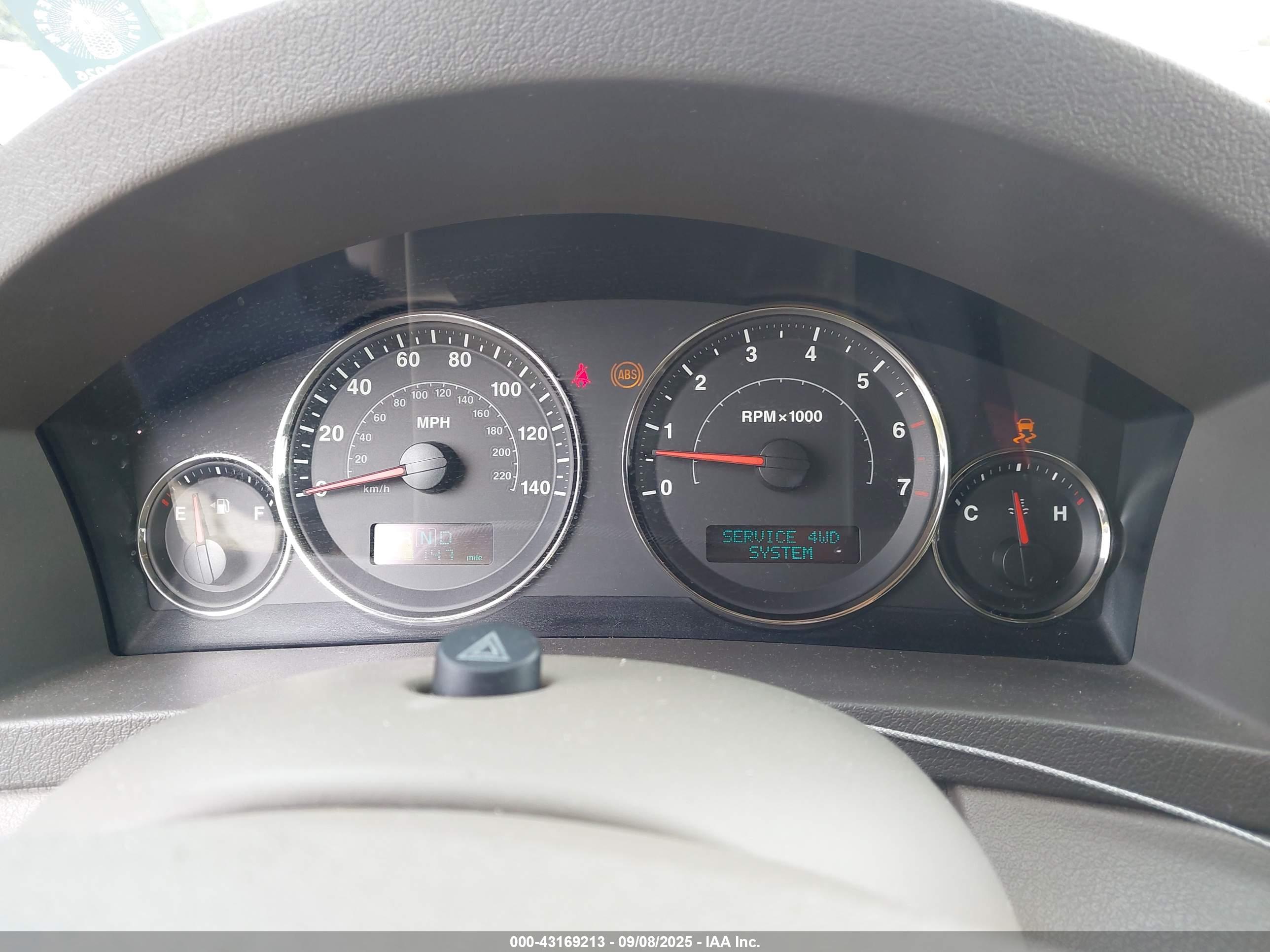 JEEP GRAND image 7