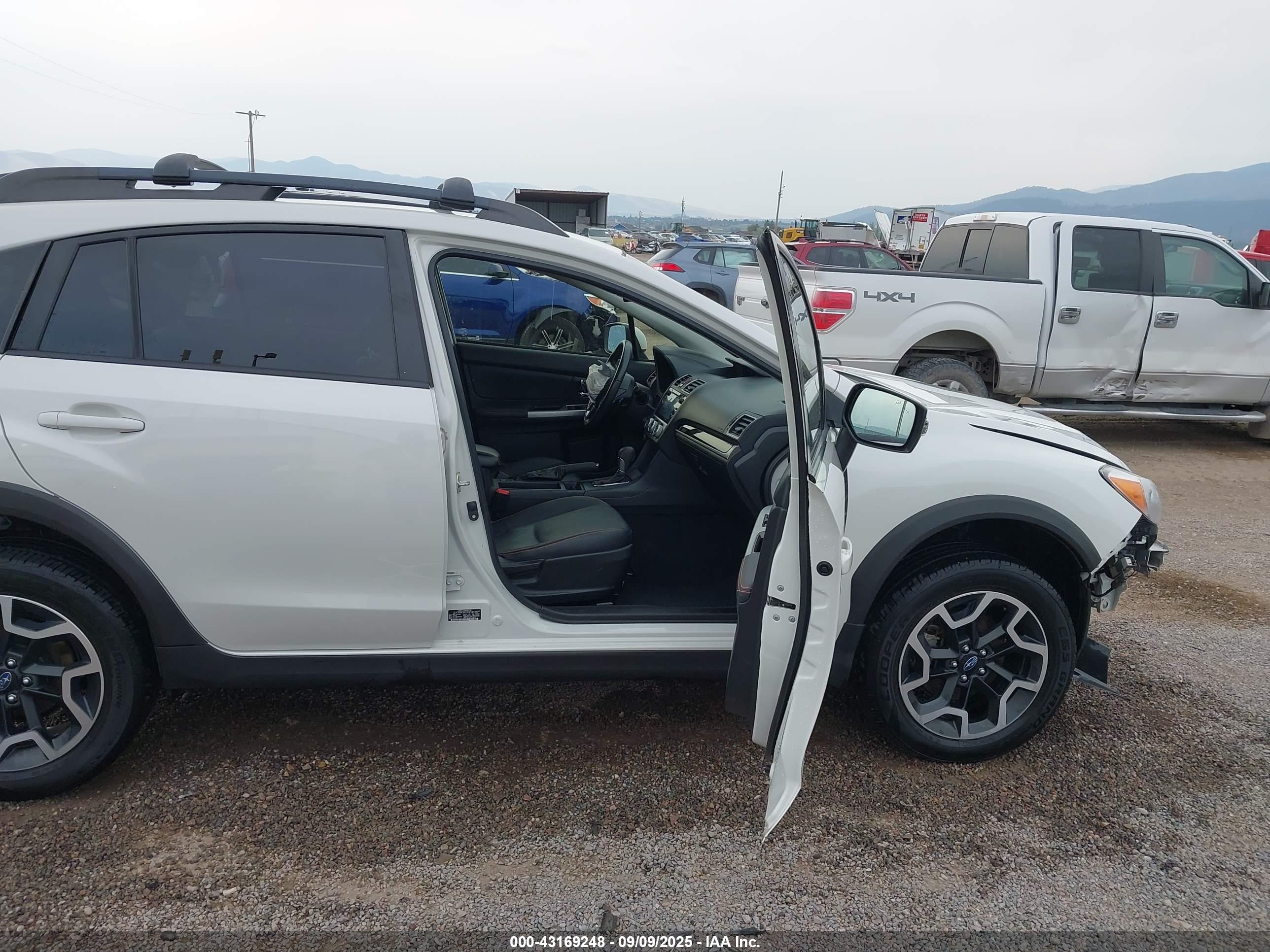 SUBARU CROSSTREK image 5