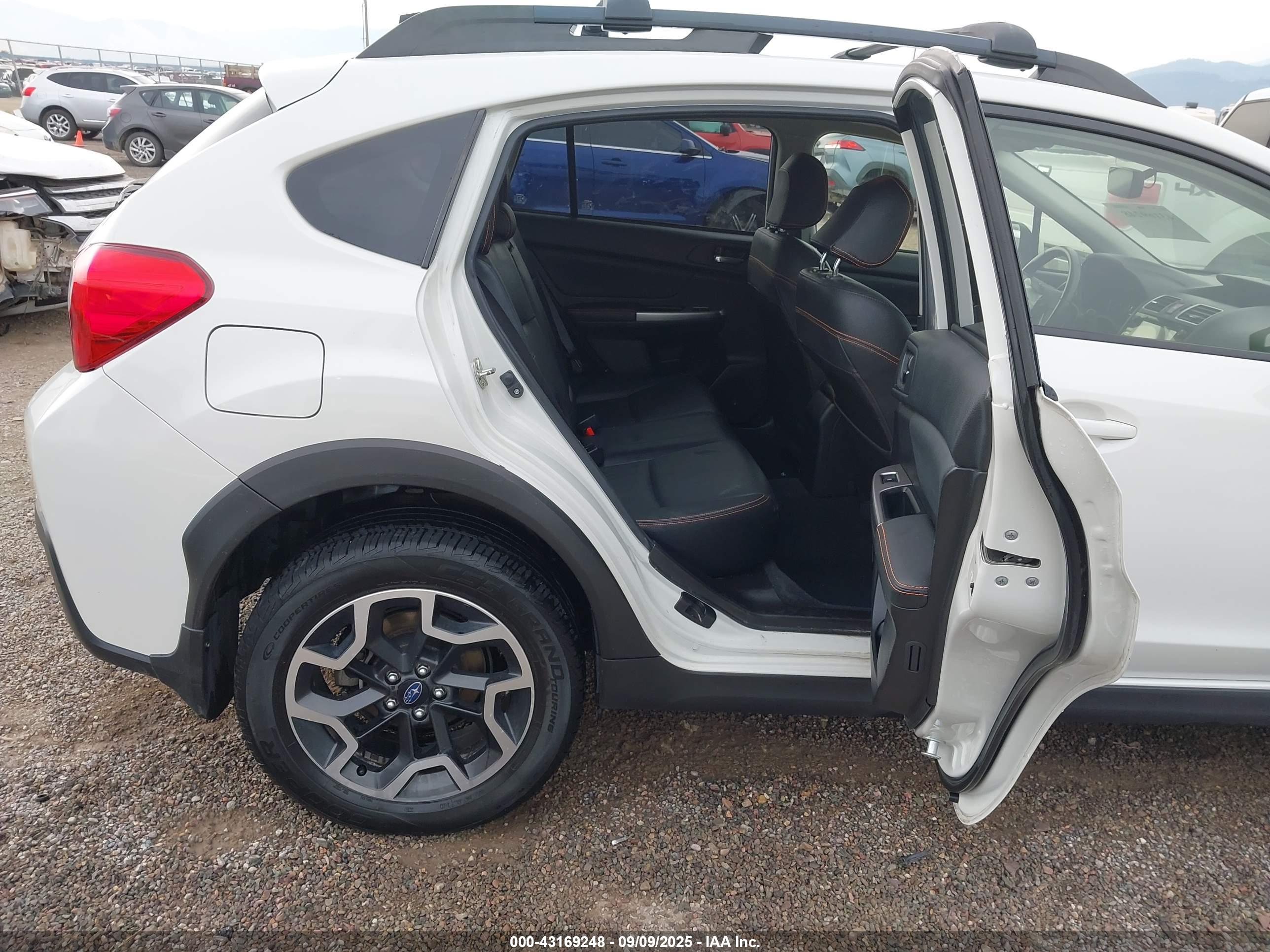 SUBARU CROSSTREK image 8