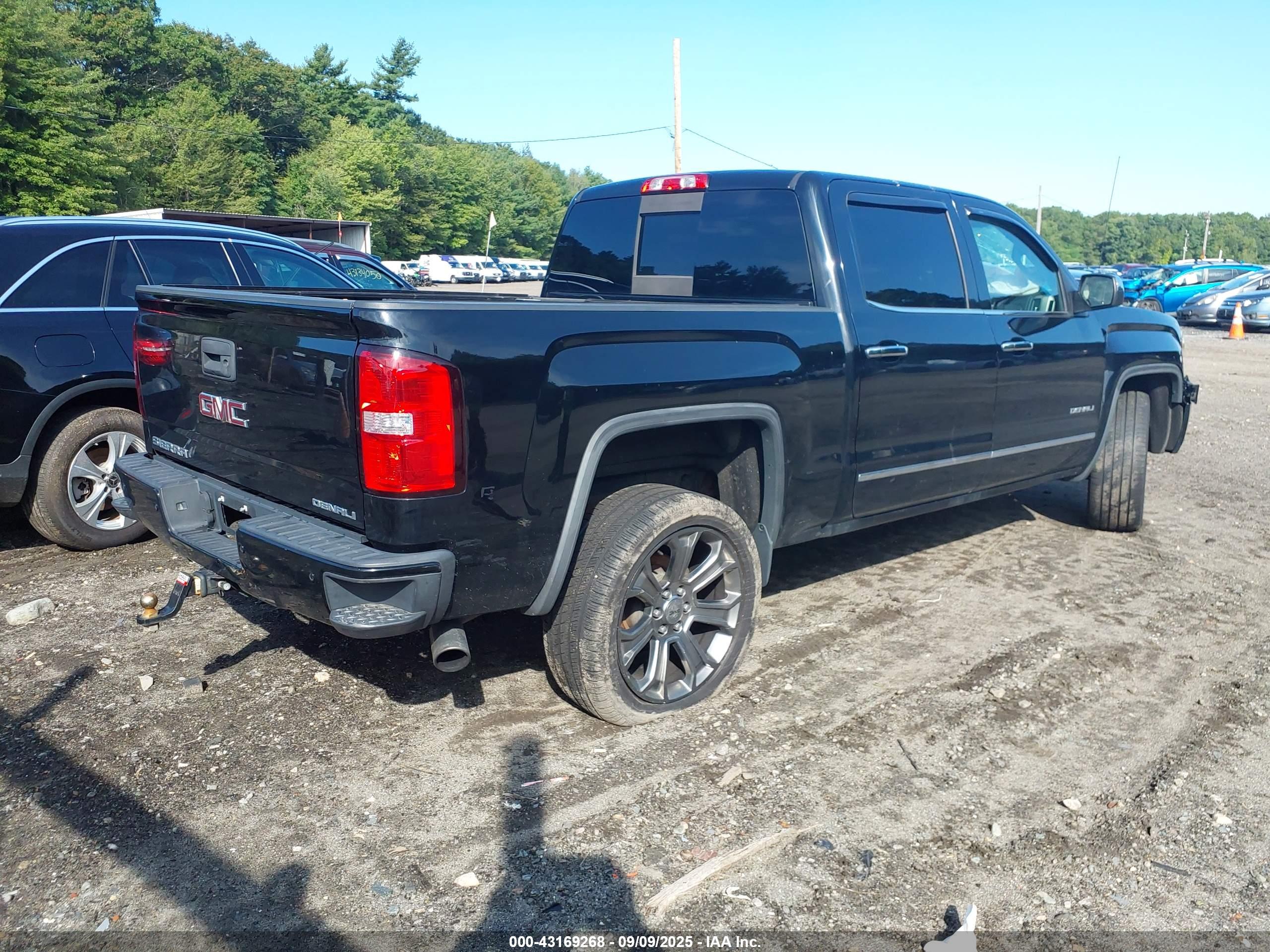 GMC SIERRA image 4