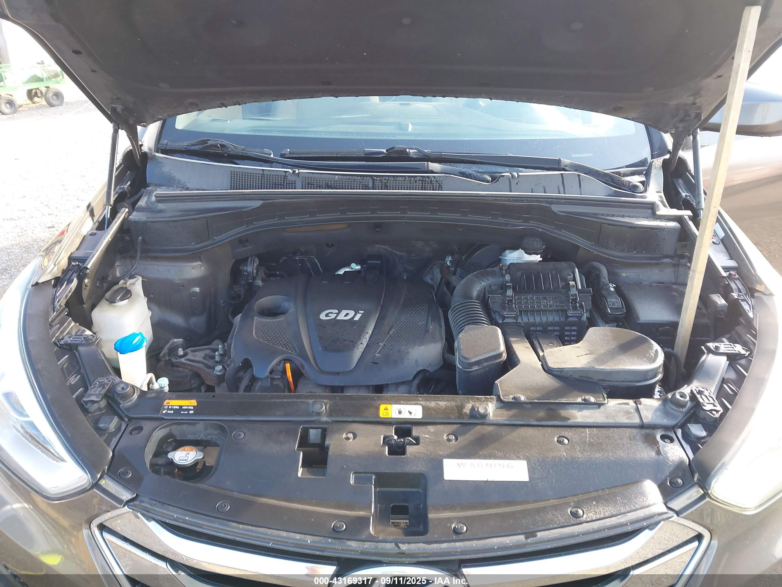 HYUNDAI SANTA image 10