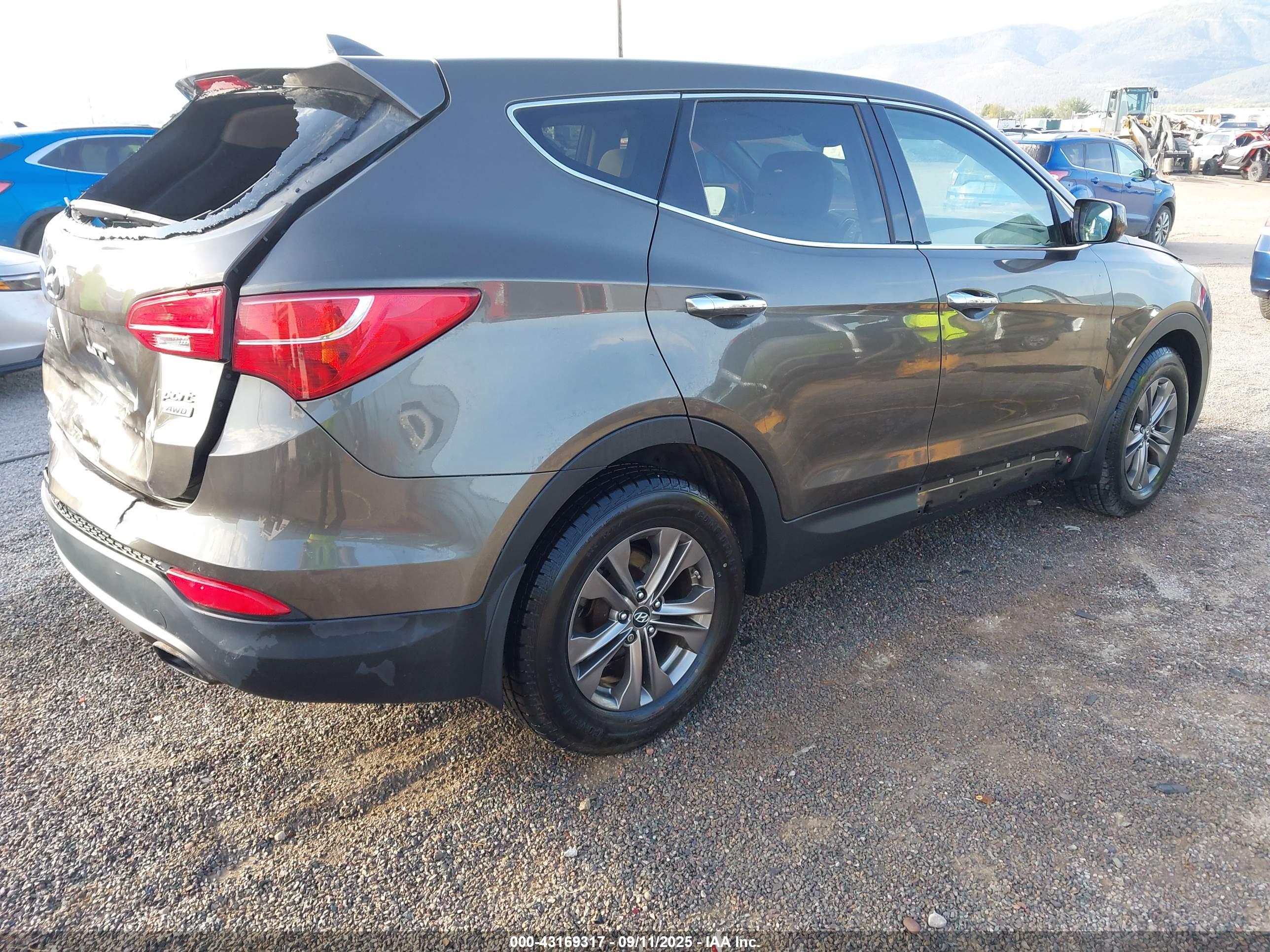 HYUNDAI SANTA image 4