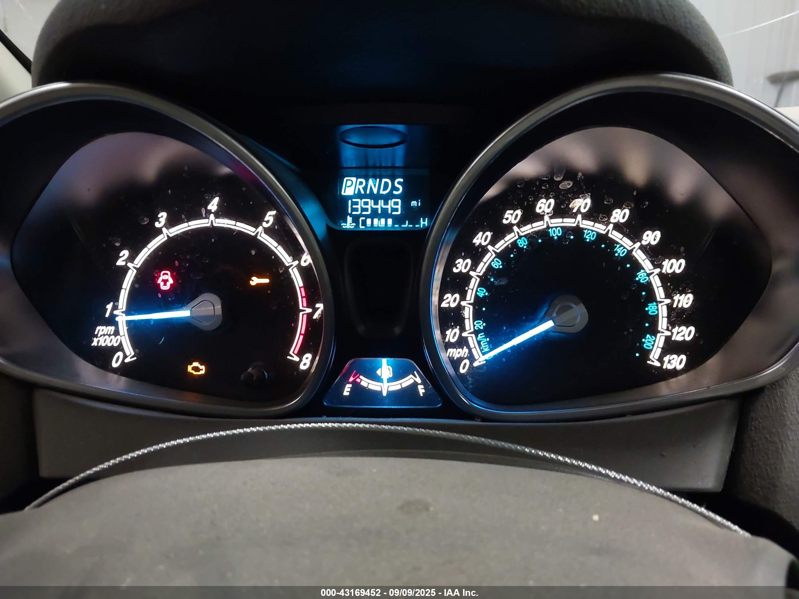 FORD FIESTA image 7