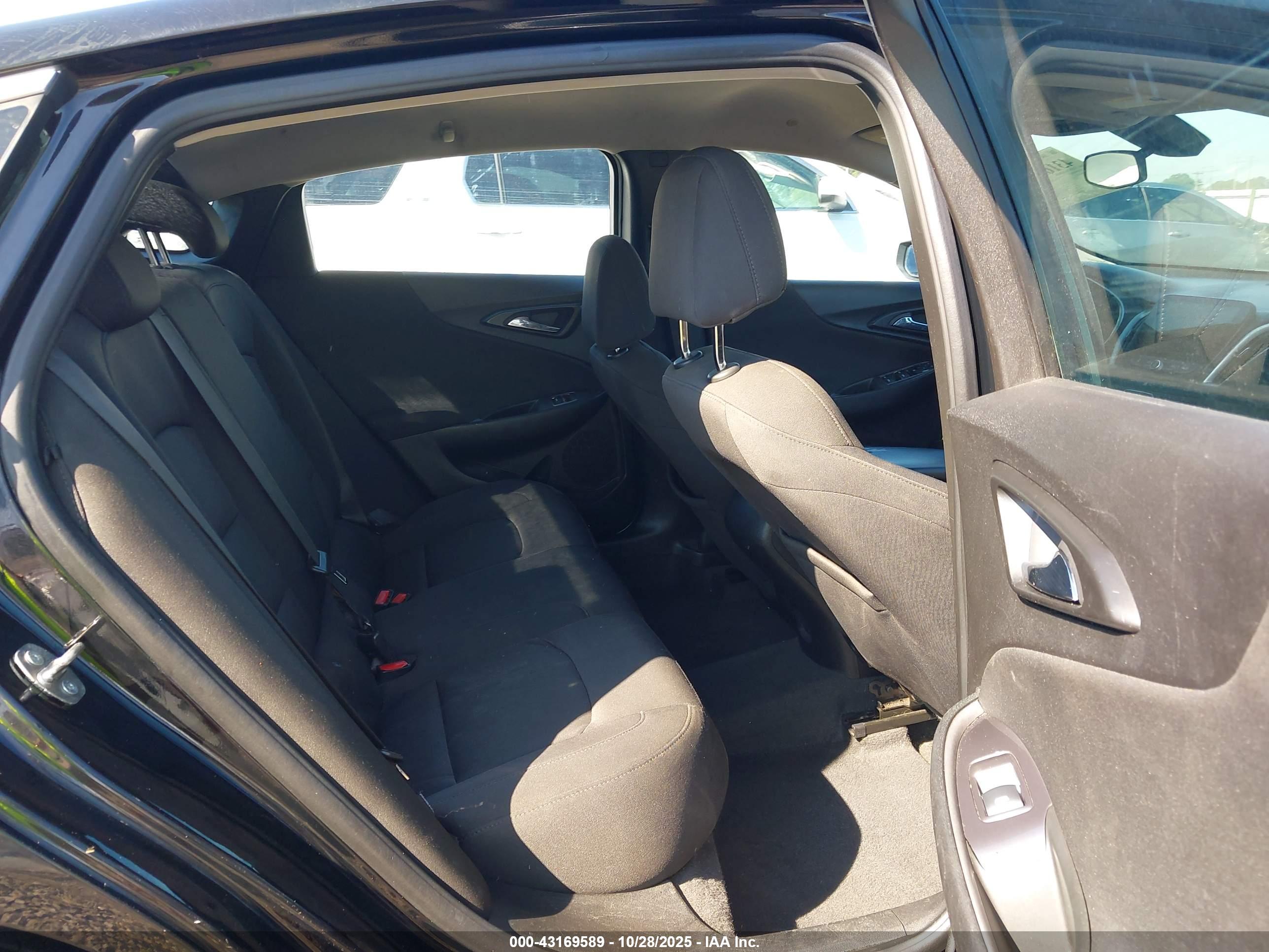 CHEVROLET MALIBU image 8