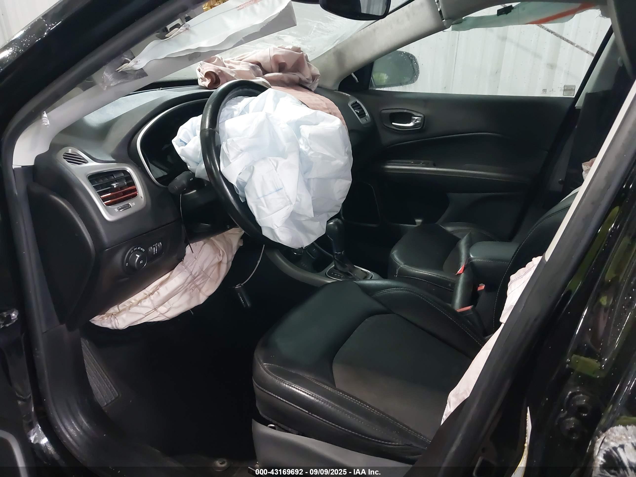 JEEP COMPASS image 5