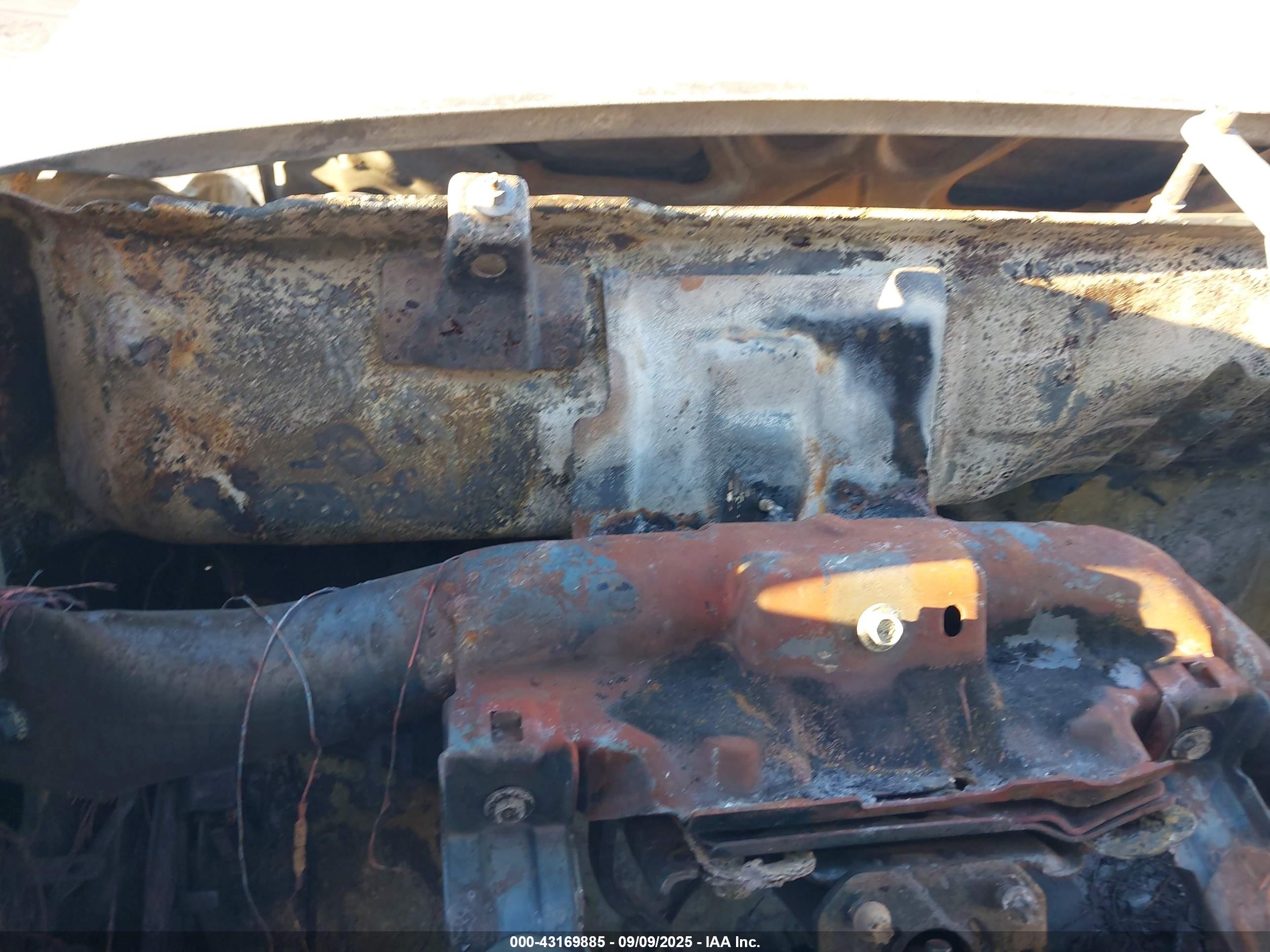 CHEVROLET COLORADO image 7