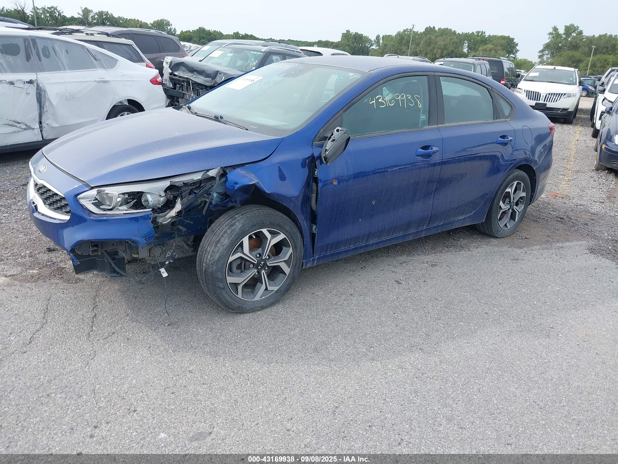 KIA FORTE image 2
