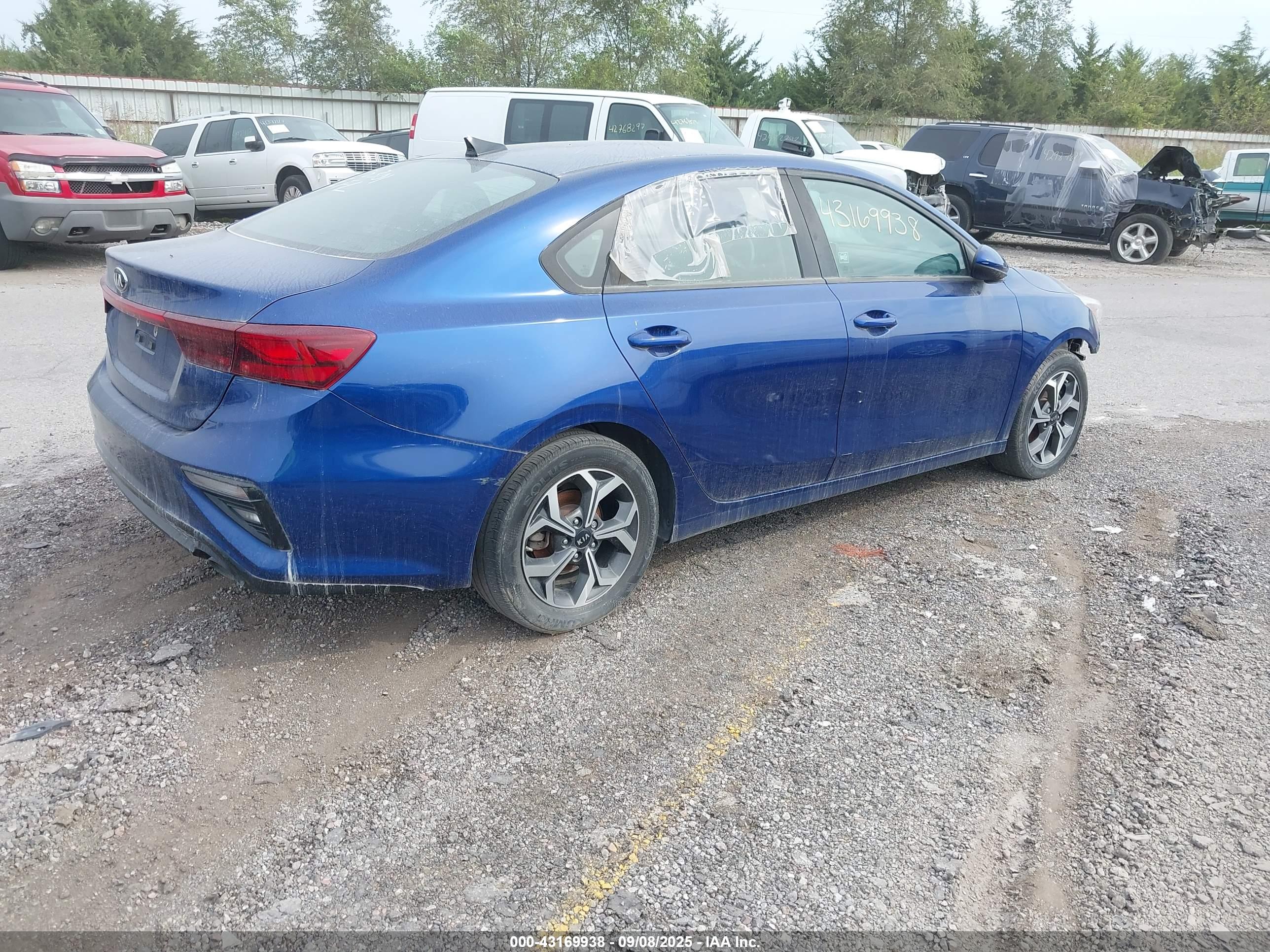 KIA FORTE image 4