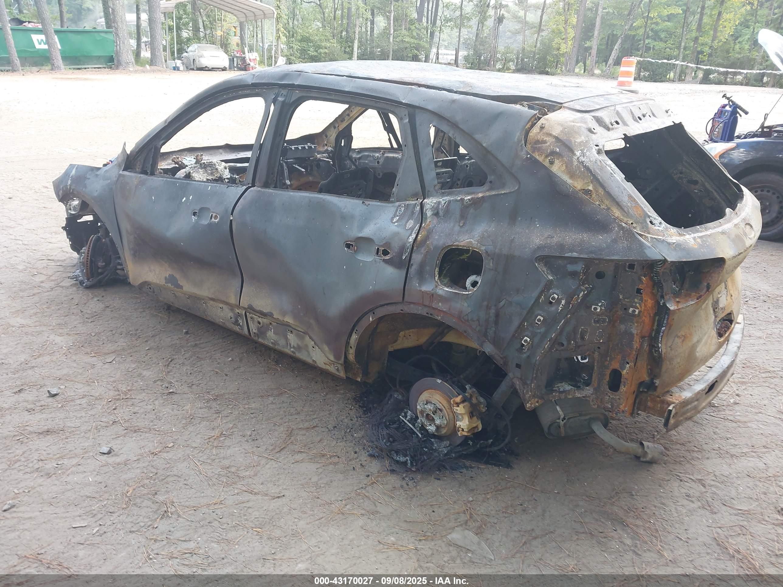 FORD ESCAPE image 3