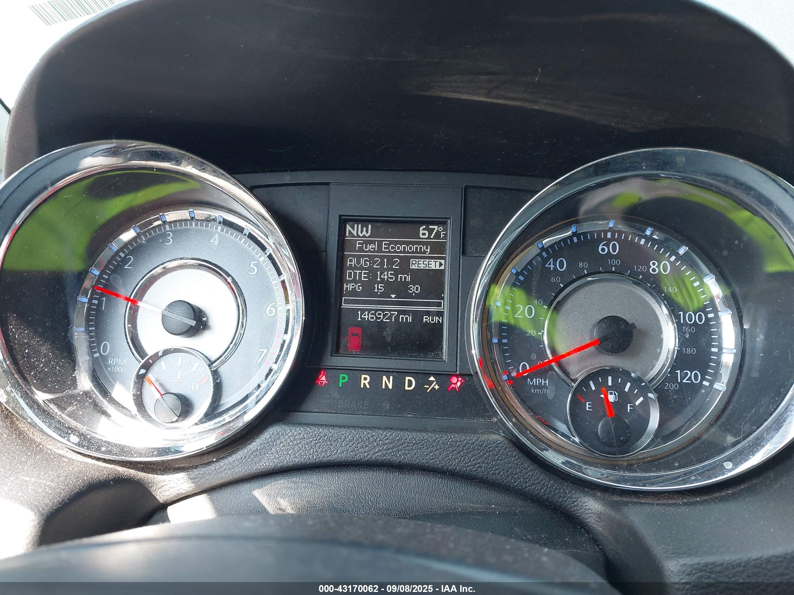 CHRYSLER TOWN image 7
