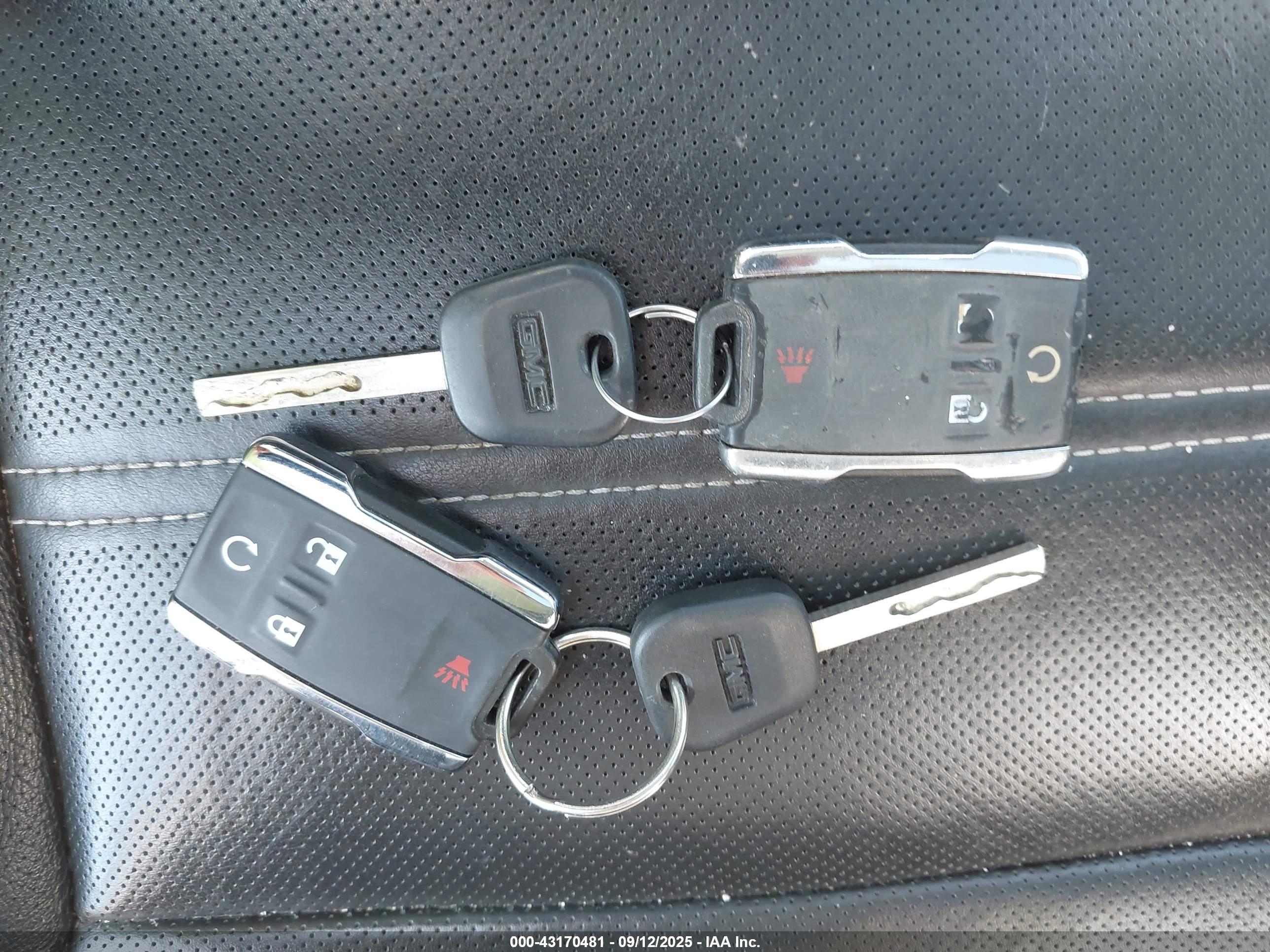 GMC SIERRA image 11