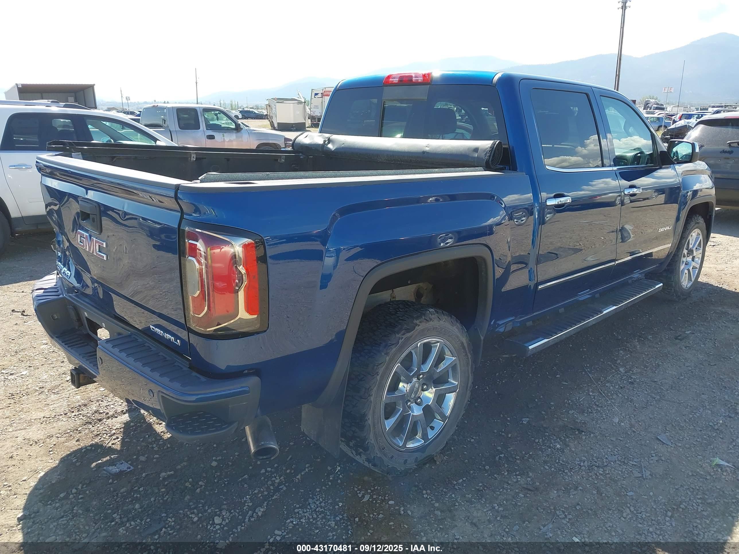 GMC SIERRA image 4