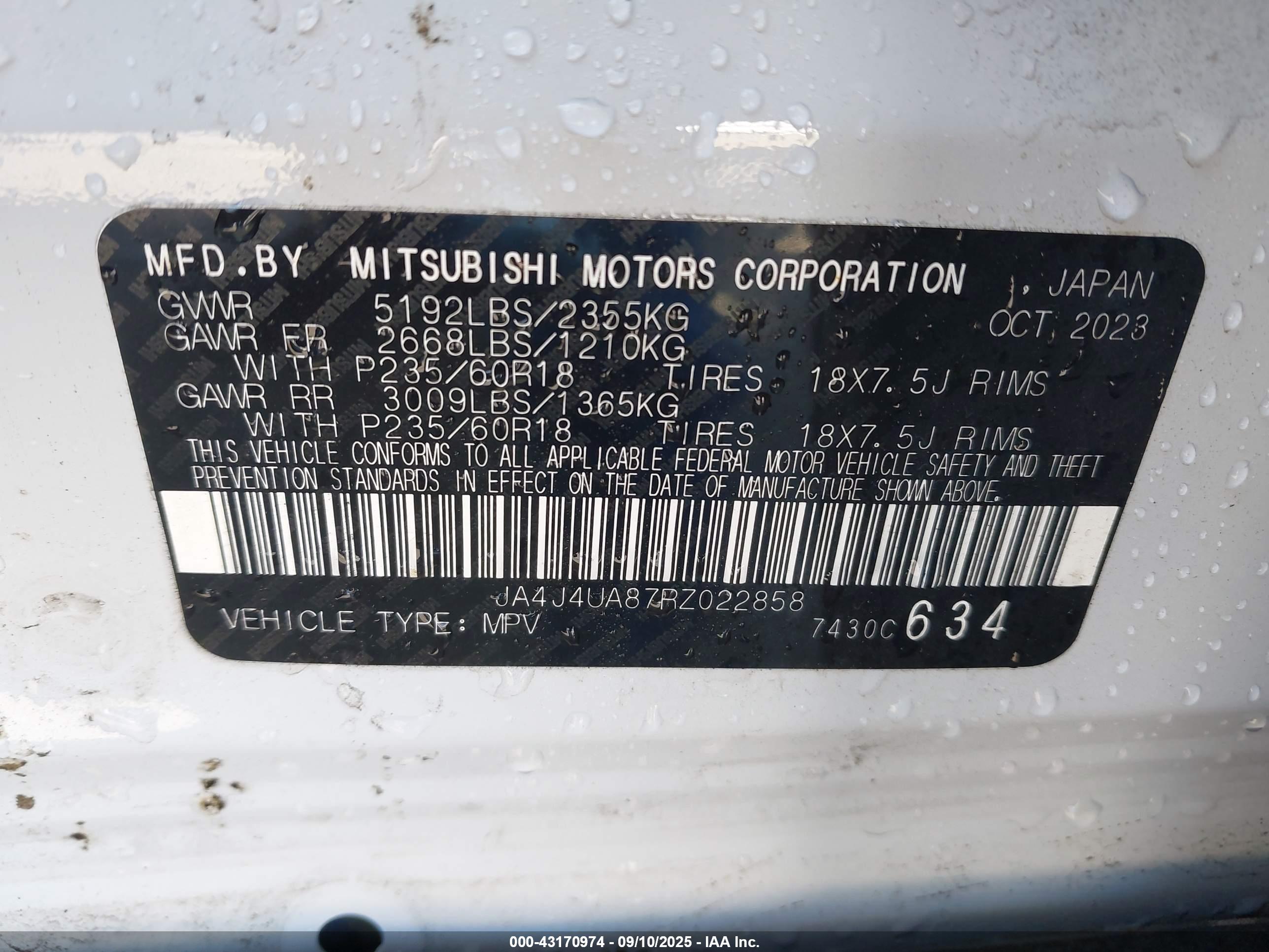MITSUBISHI OUTLANDER image 9