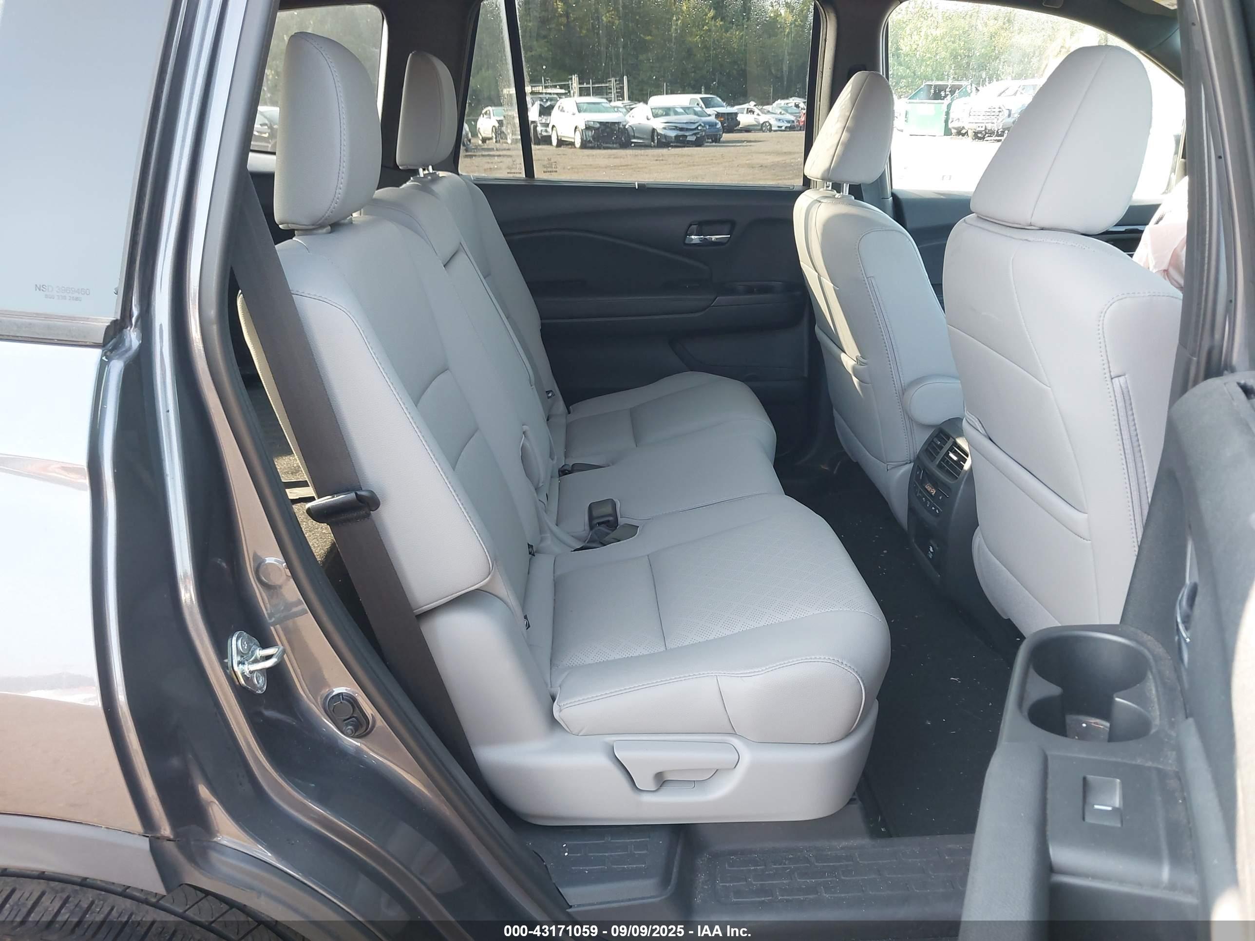 HONDA PASSPORT image 8