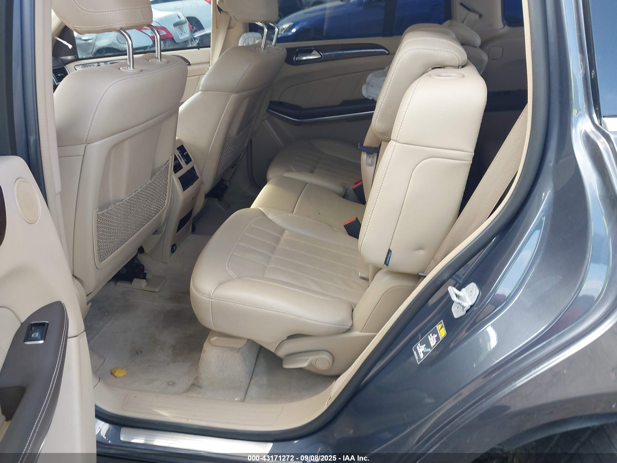MERCEDES-BENZ GL image 8