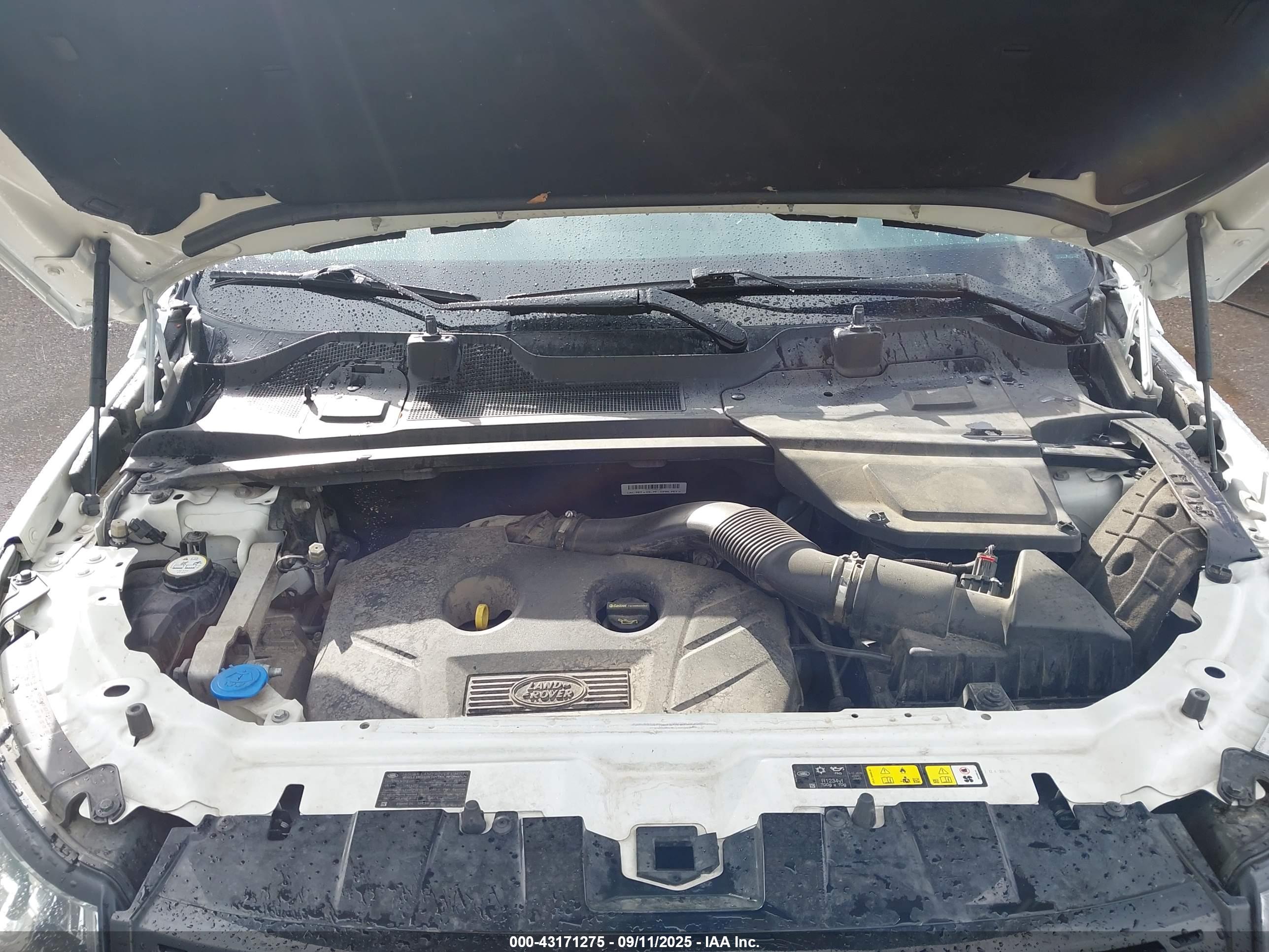 LAND ROVER image 10
