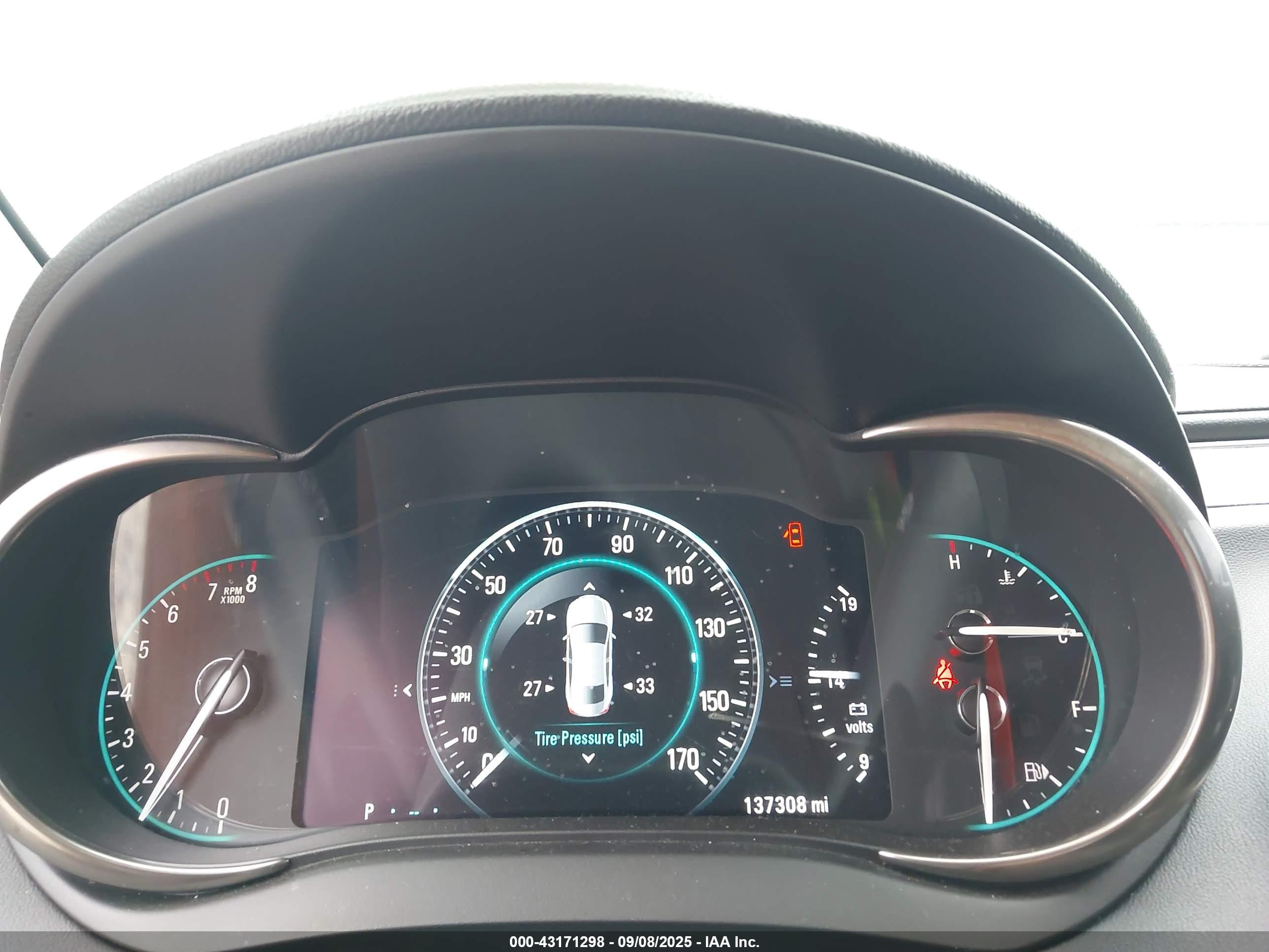 BUICK LACROSSE image 11