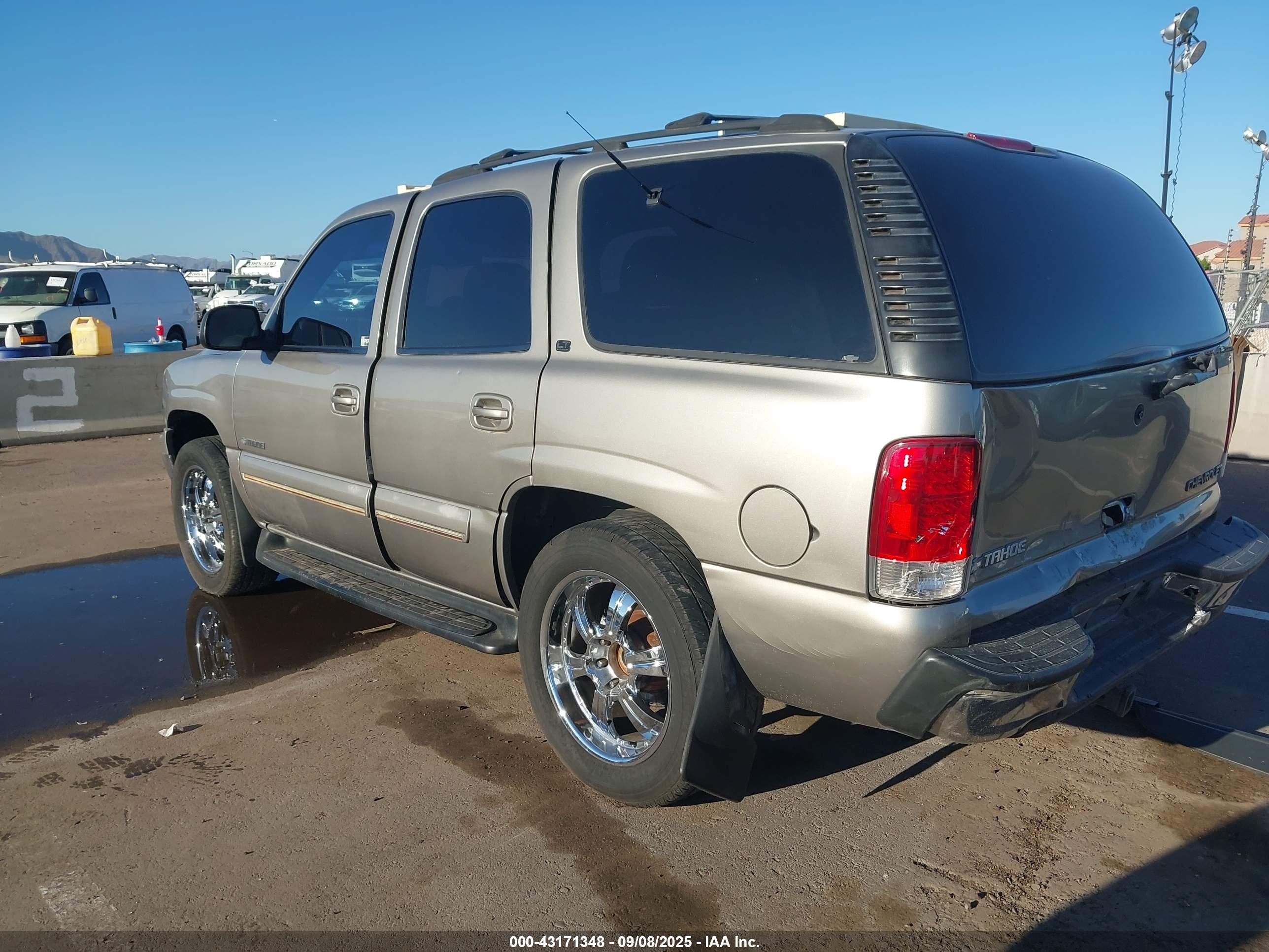 CHEVROLET TAHOE image 3