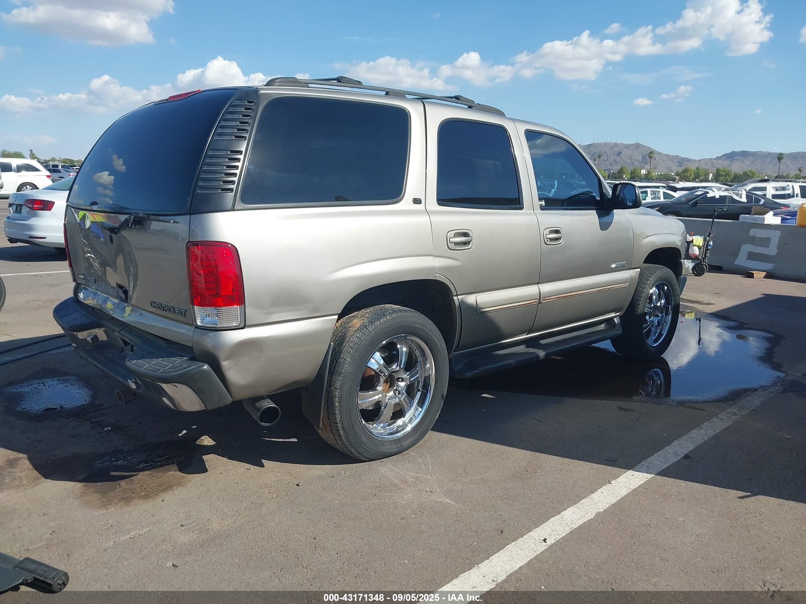 CHEVROLET TAHOE image 4