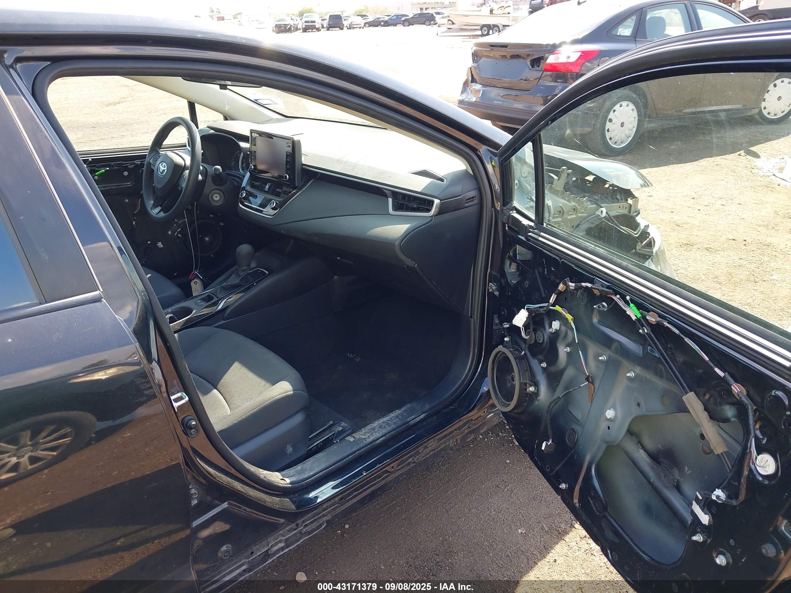 TOYOTA COROLLA image 5