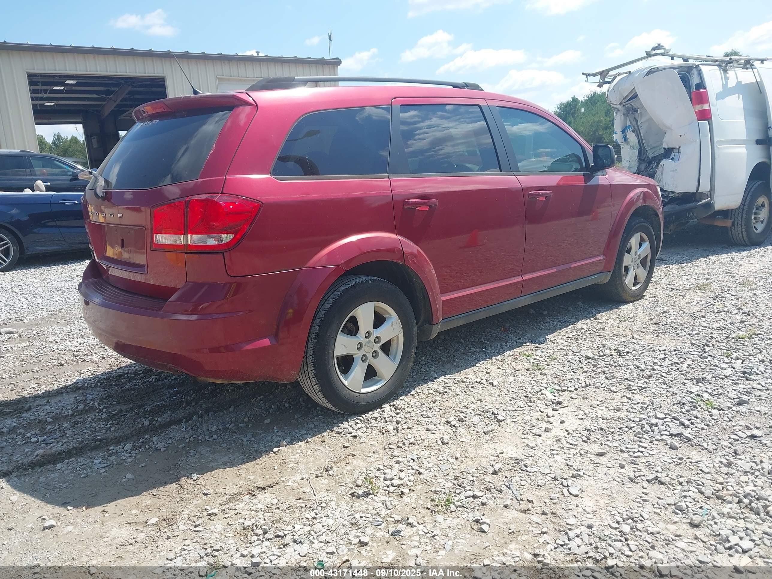DODGE JOURNEY image 4