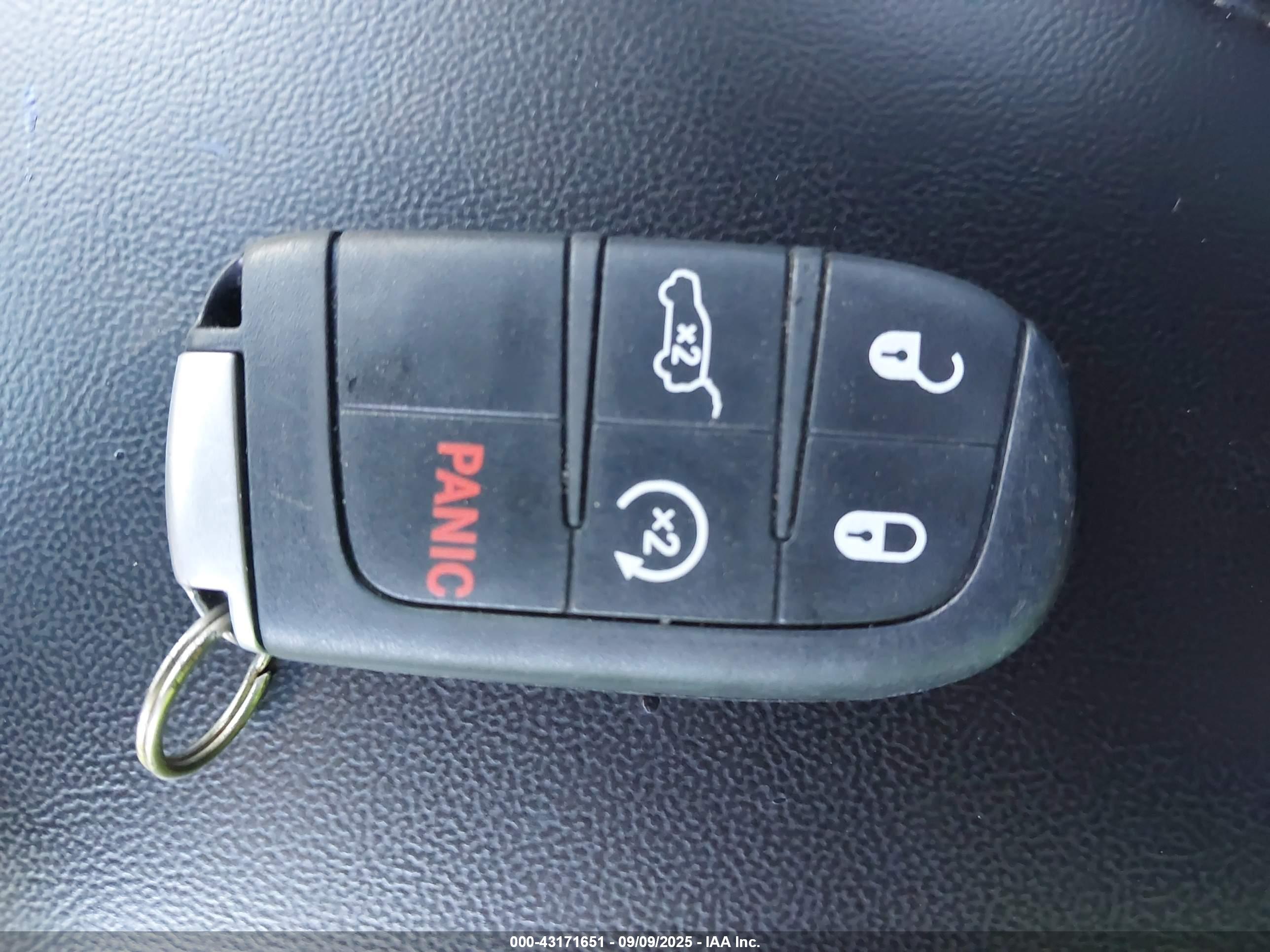 JEEP GRAND image 11