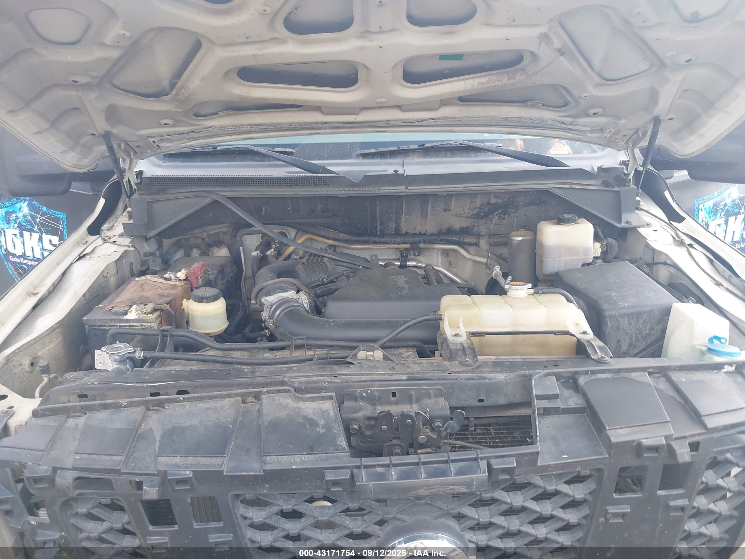 NISSAN NV image 10