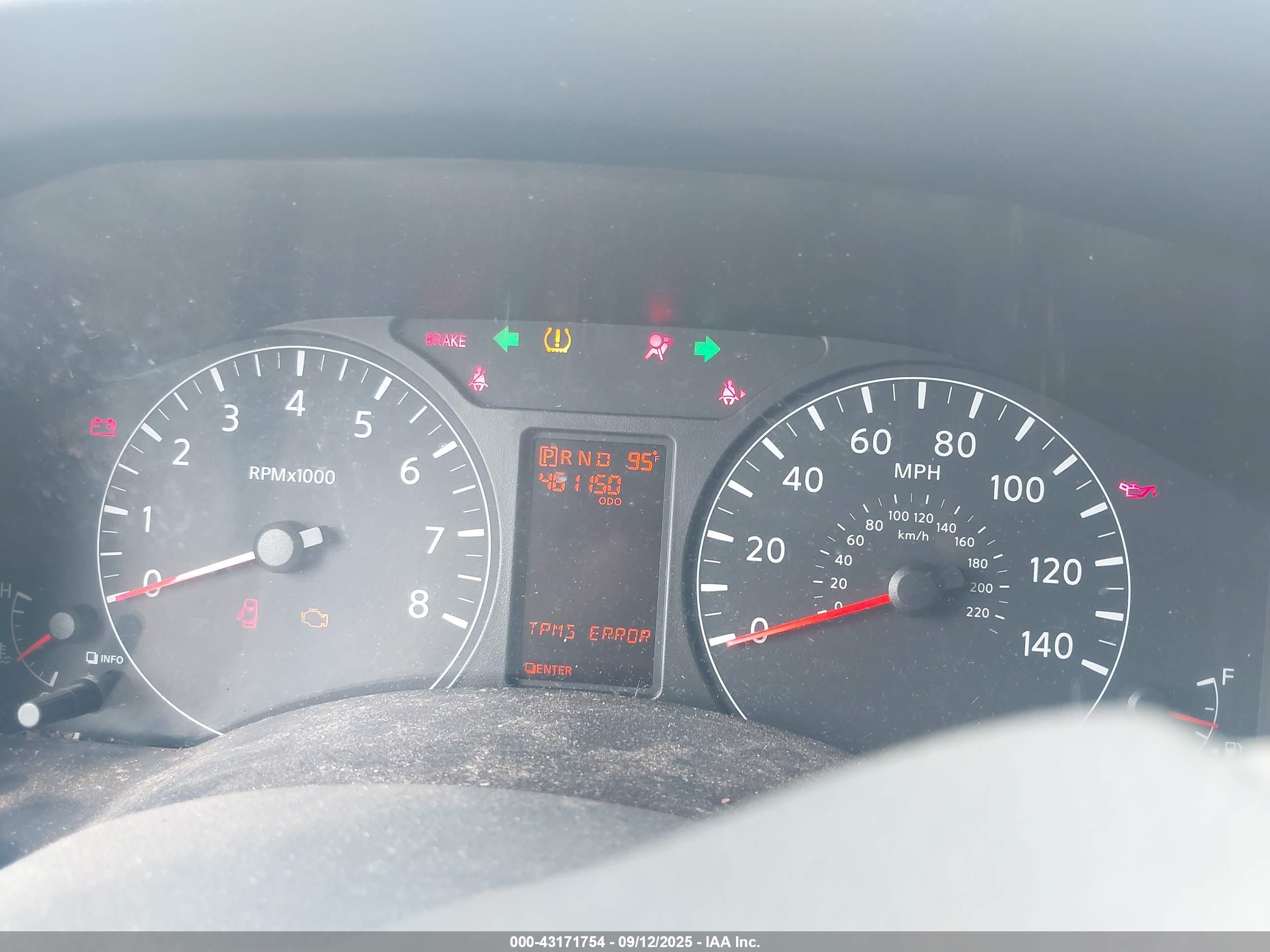 NISSAN NV image 7