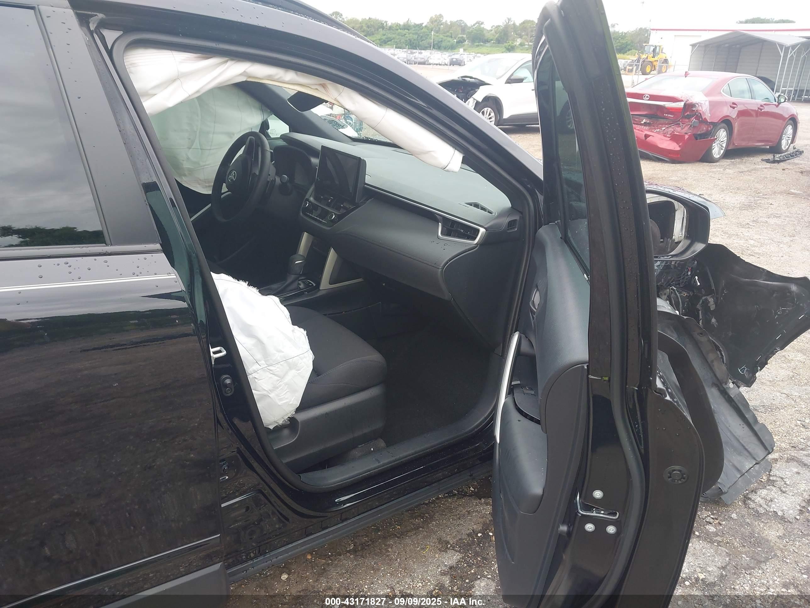 TOYOTA COROLLA image 5