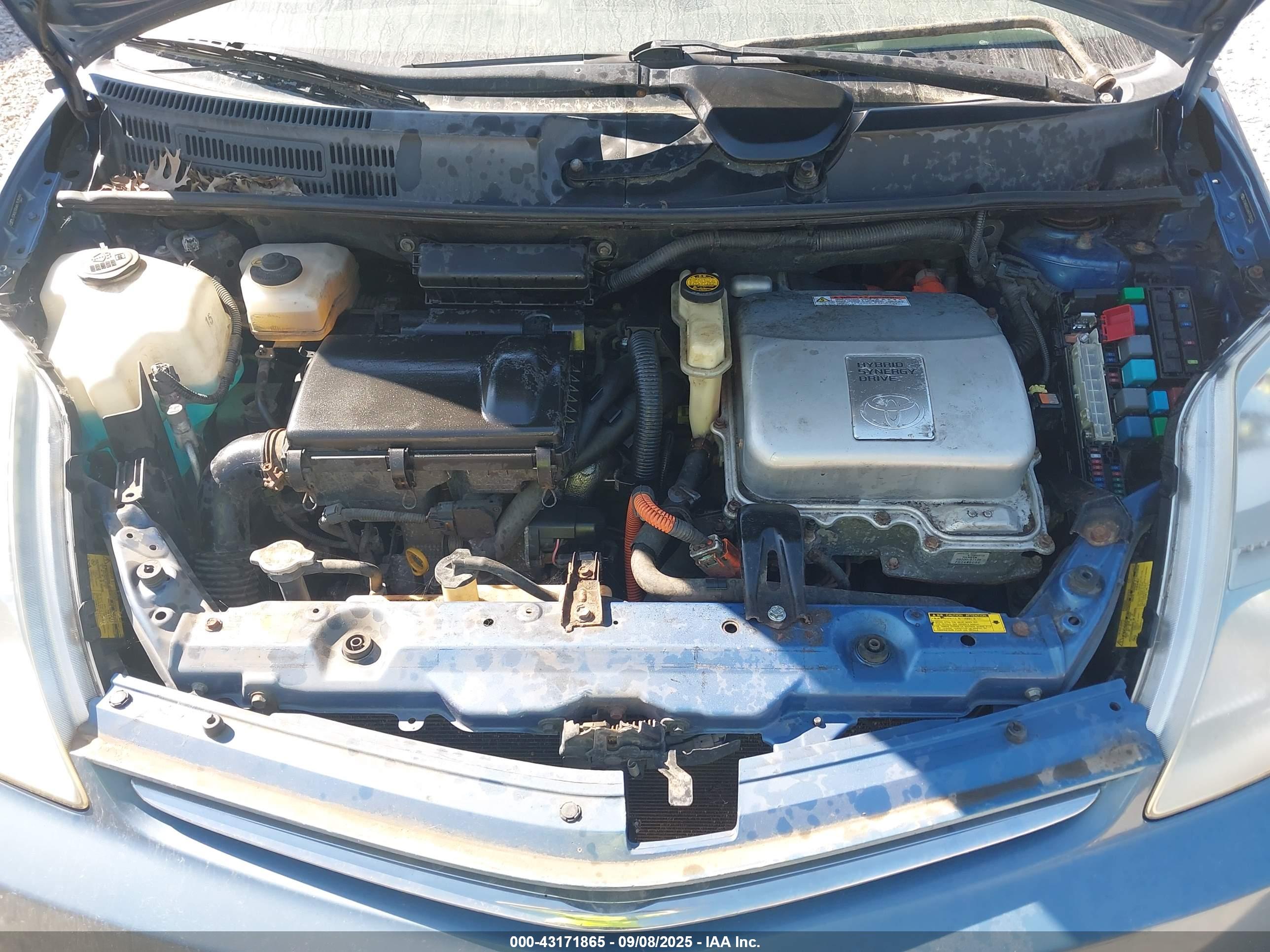TOYOTA PRIUS image 10