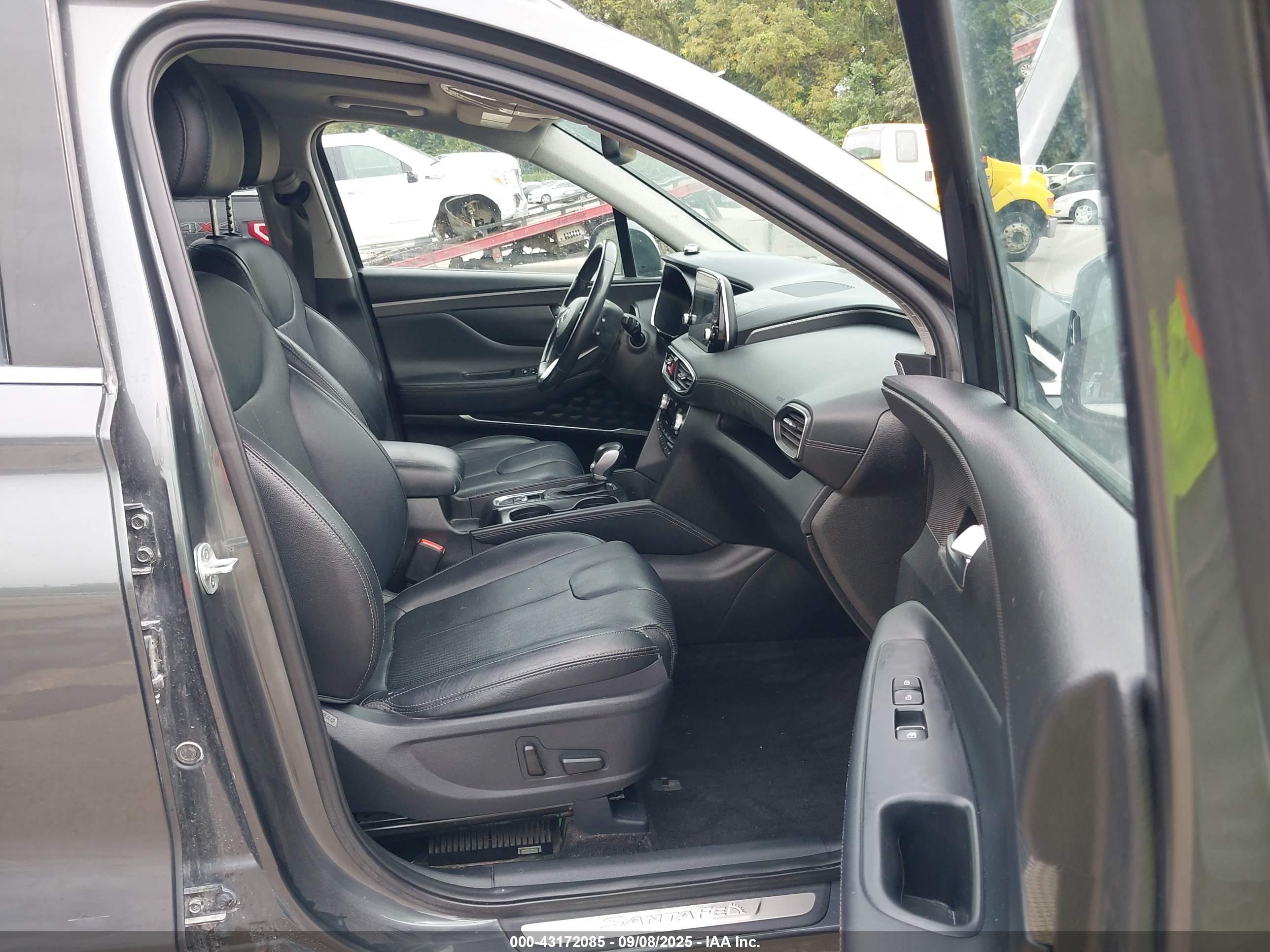 HYUNDAI SANTA image 5