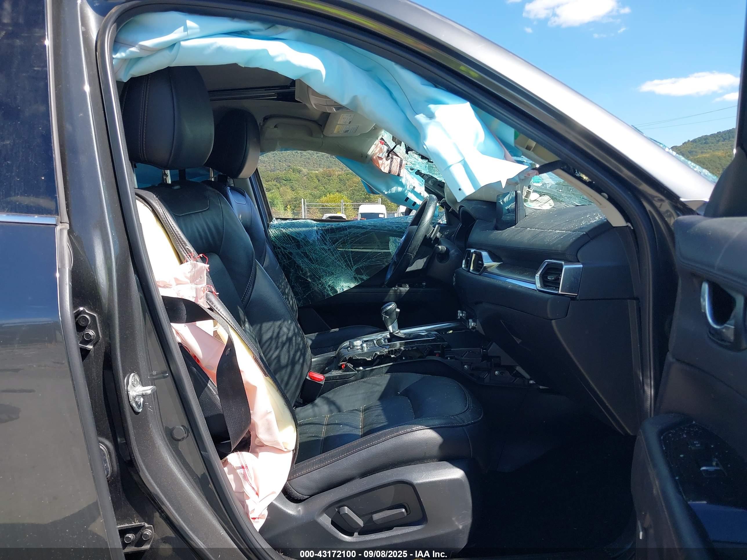 MAZDA CX-5 image 5