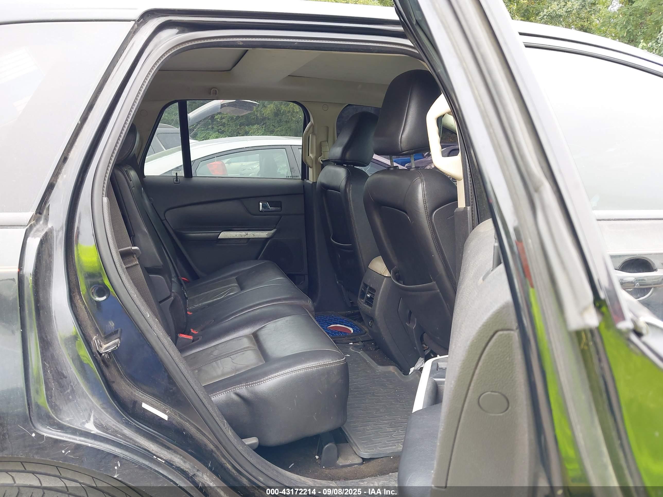 FORD EDGE image 8