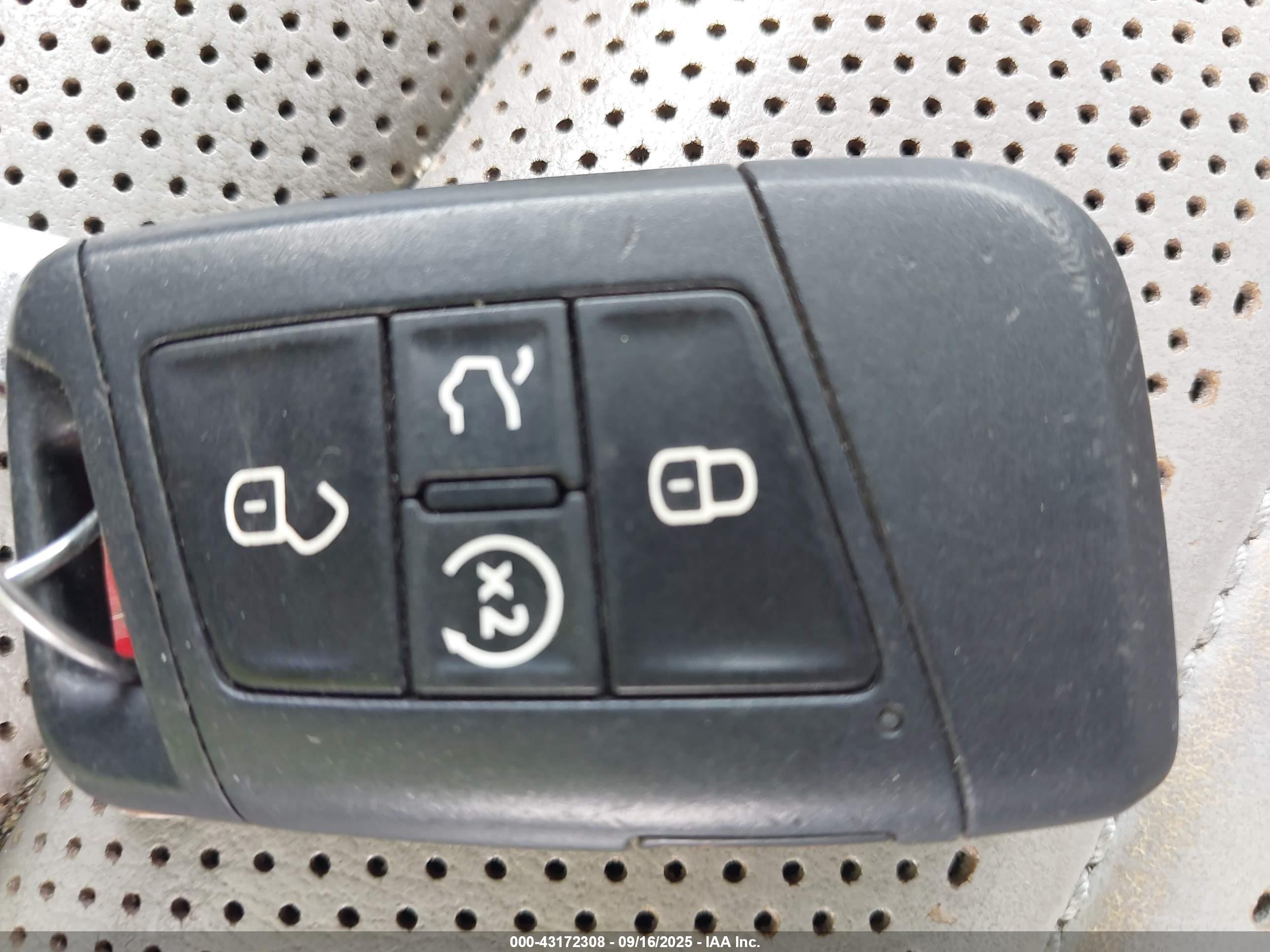 VOLKSWAGEN ATLAS image 11