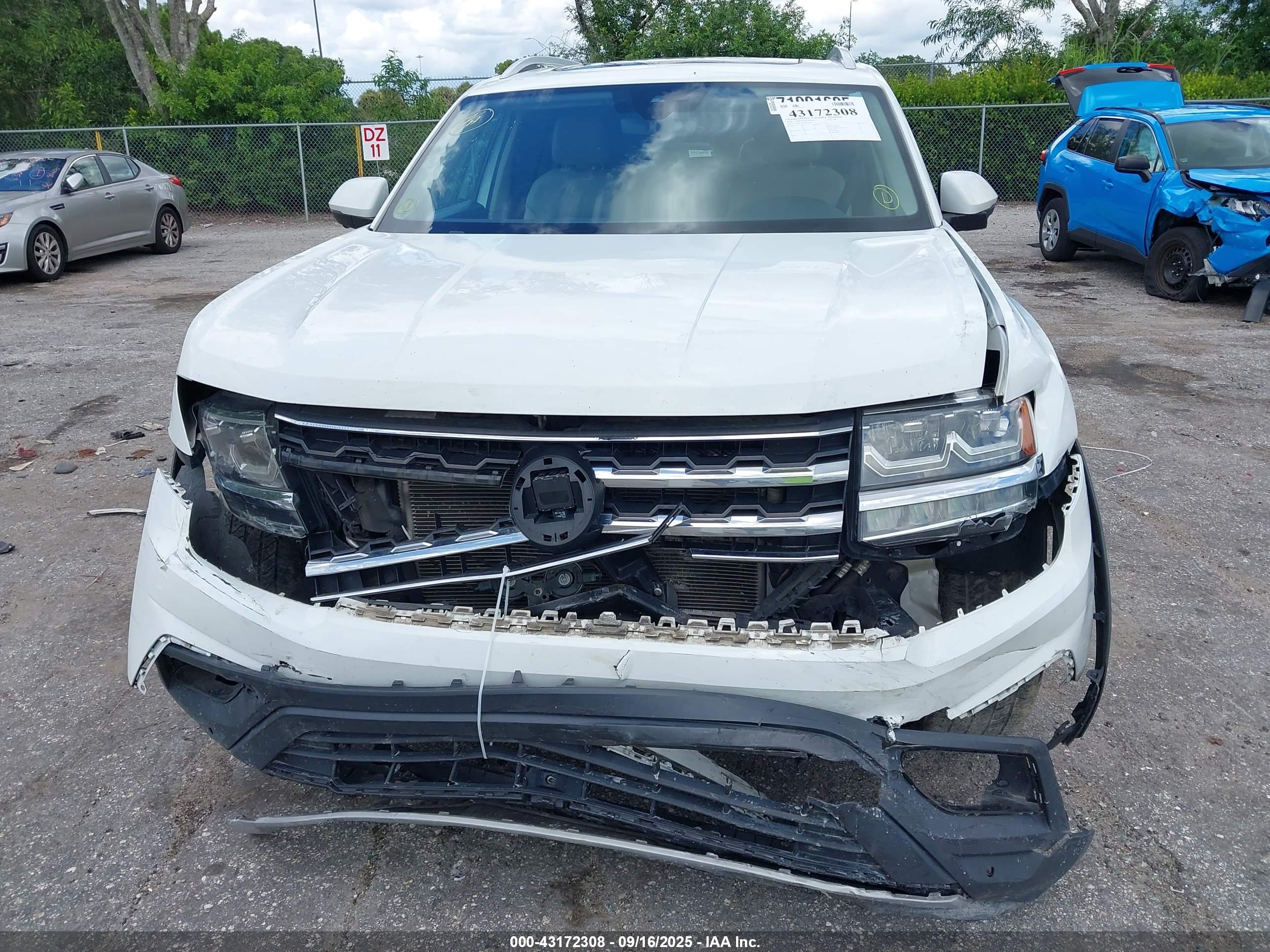 VOLKSWAGEN ATLAS image 6