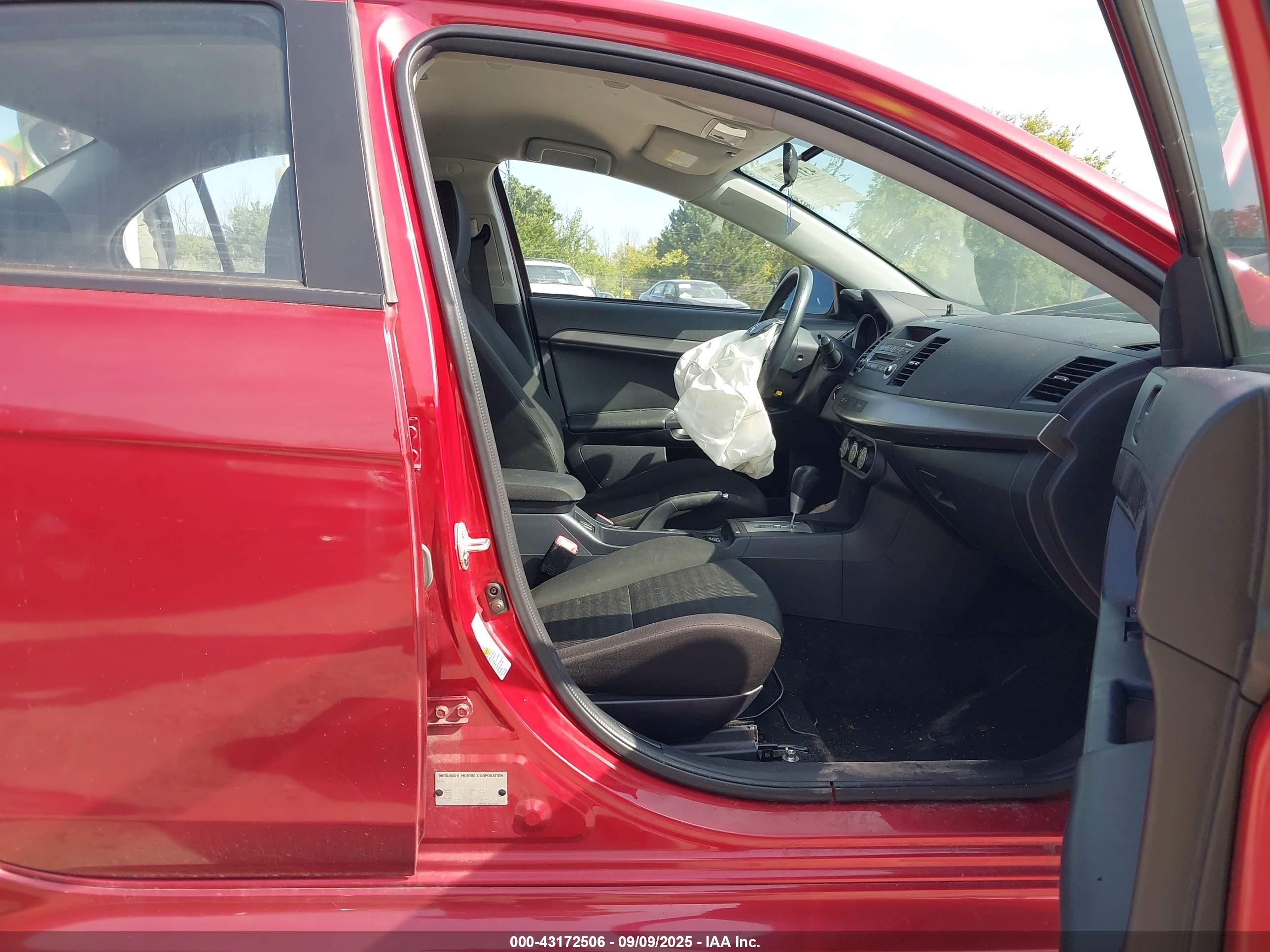 MITSUBISHI LANCER image 5