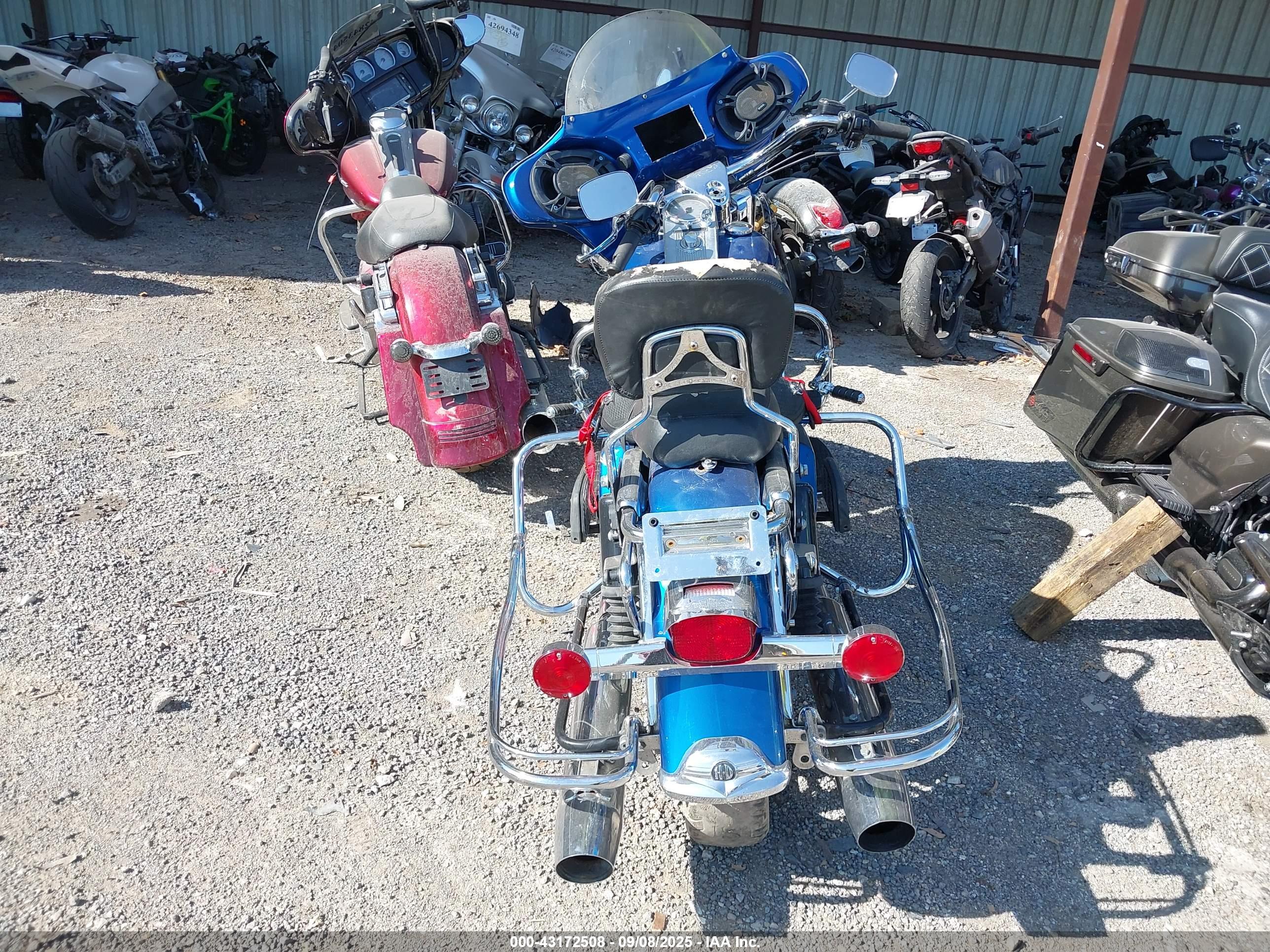 HARLEY-DAVIDSON FLHRCI image 6