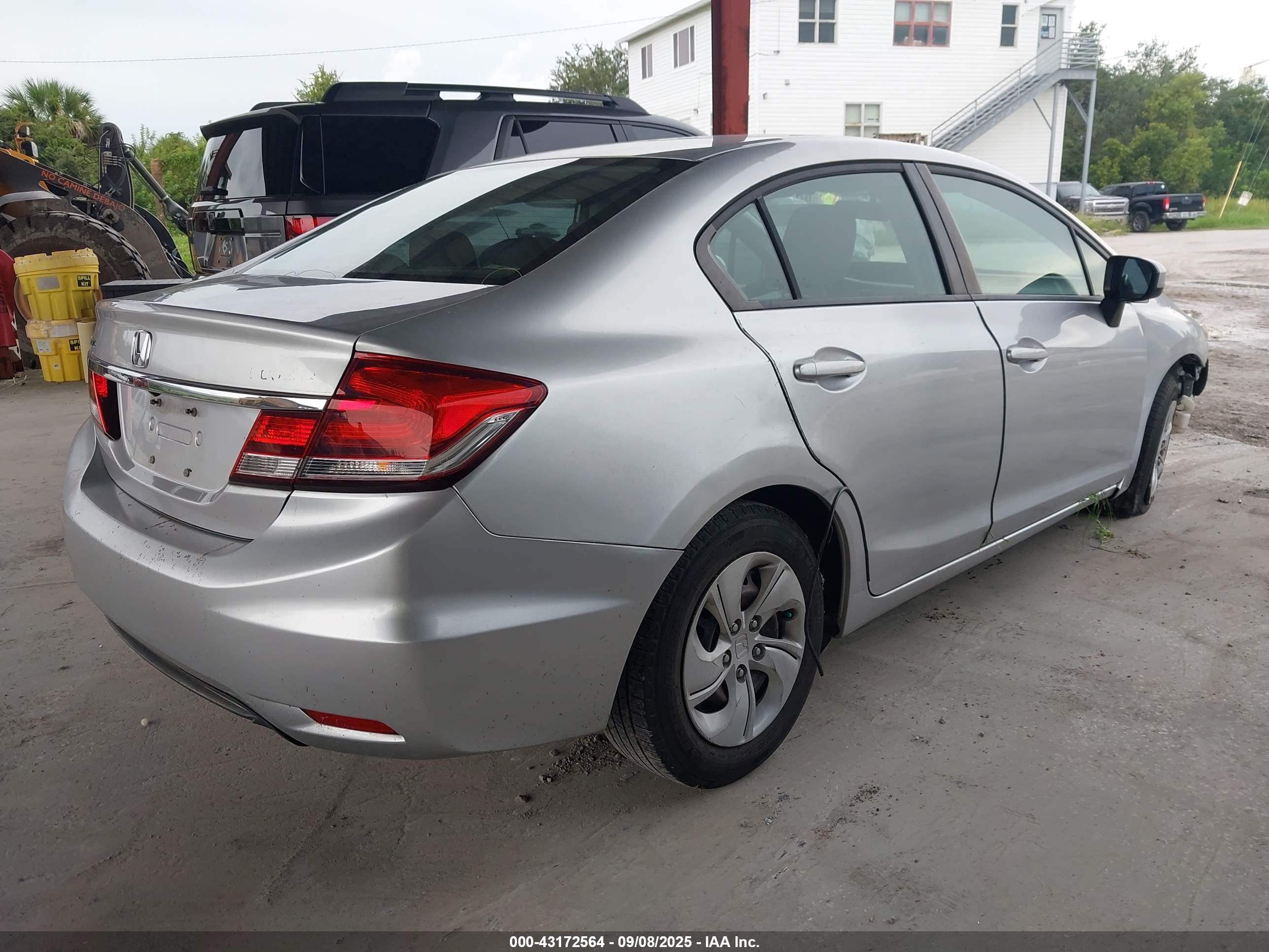 HONDA CIVIC image 4
