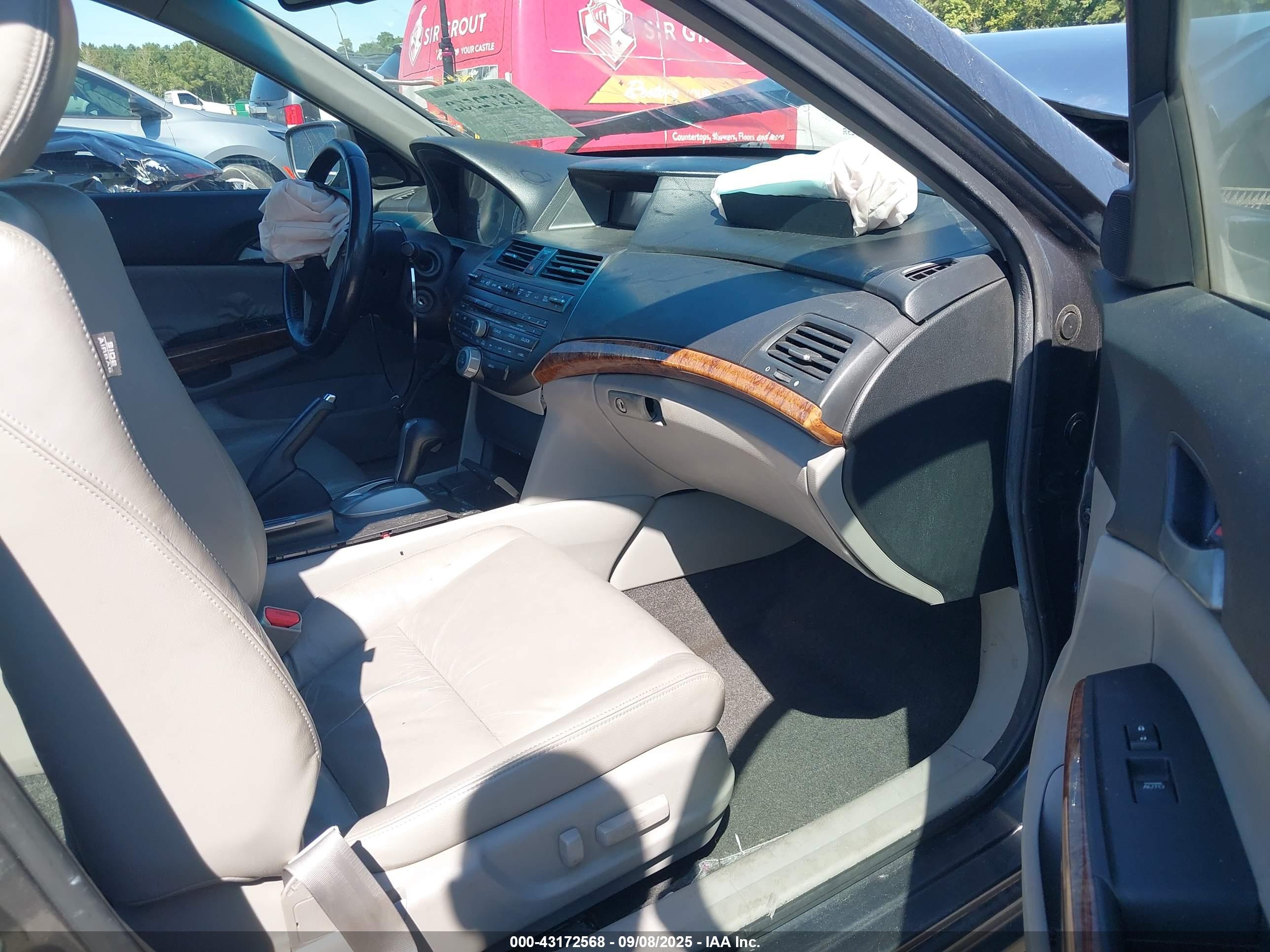 HONDA ACCORD image 5