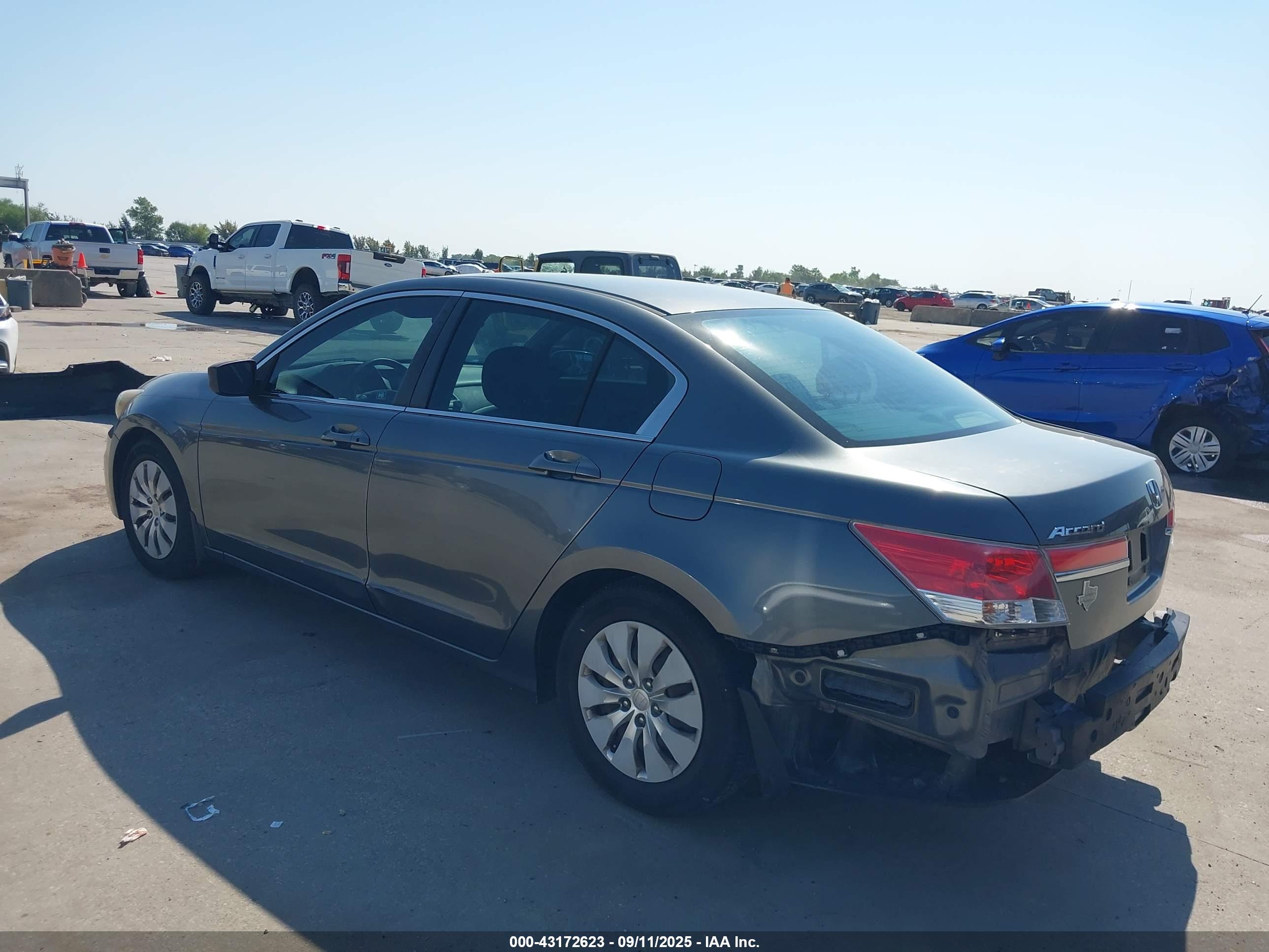 HONDA ACCORD image 3