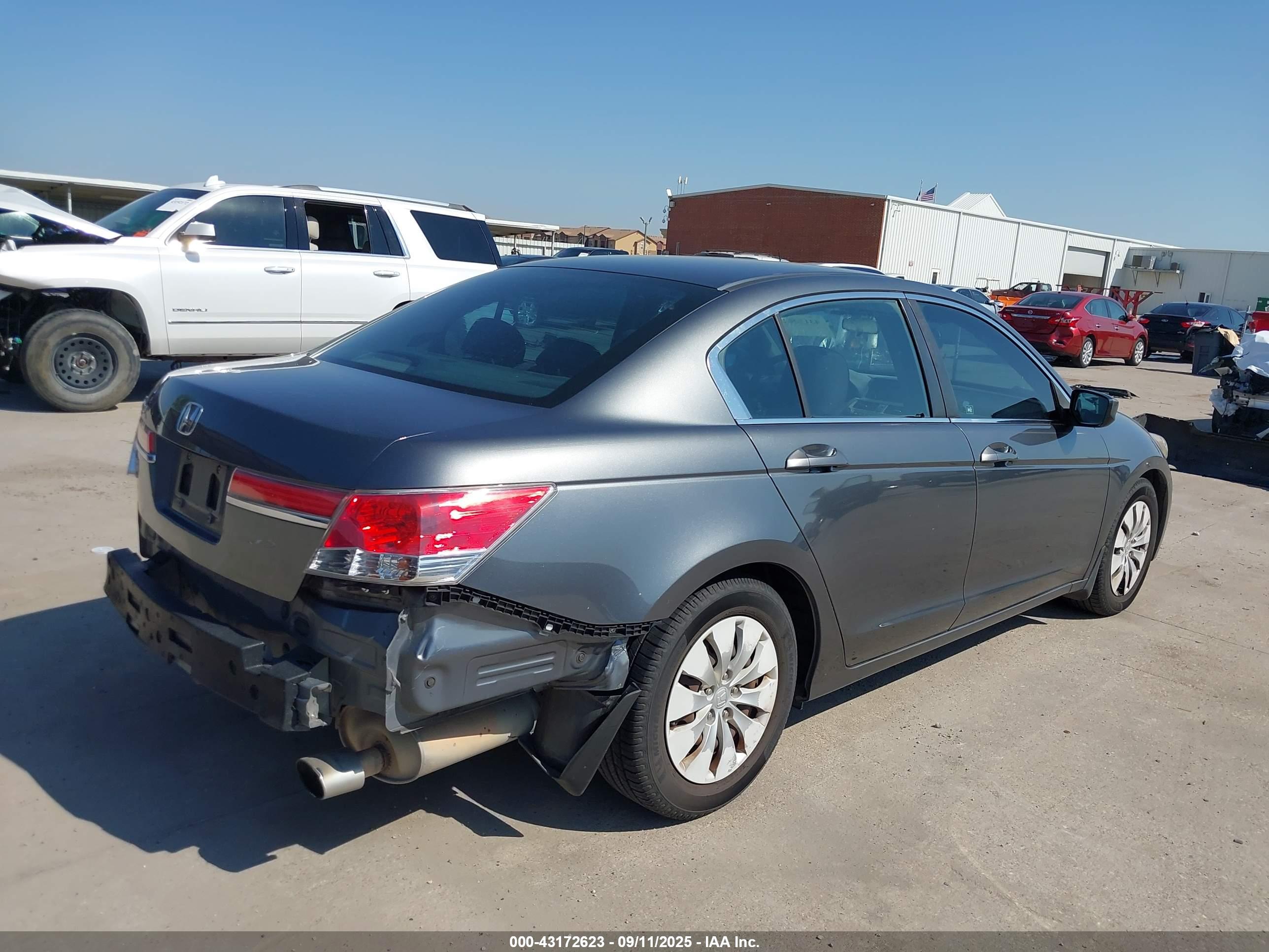 HONDA ACCORD image 4
