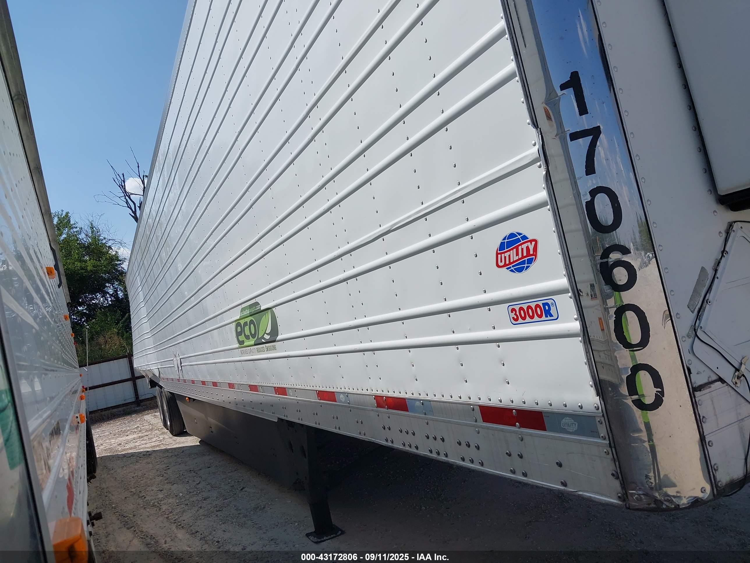 UTILITY TRAILER image 5