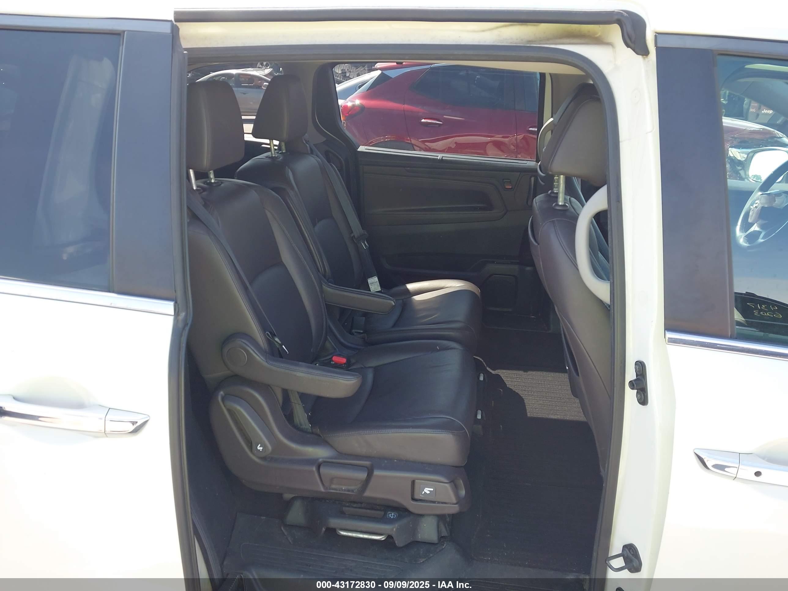 HONDA ODYSSEY image 8