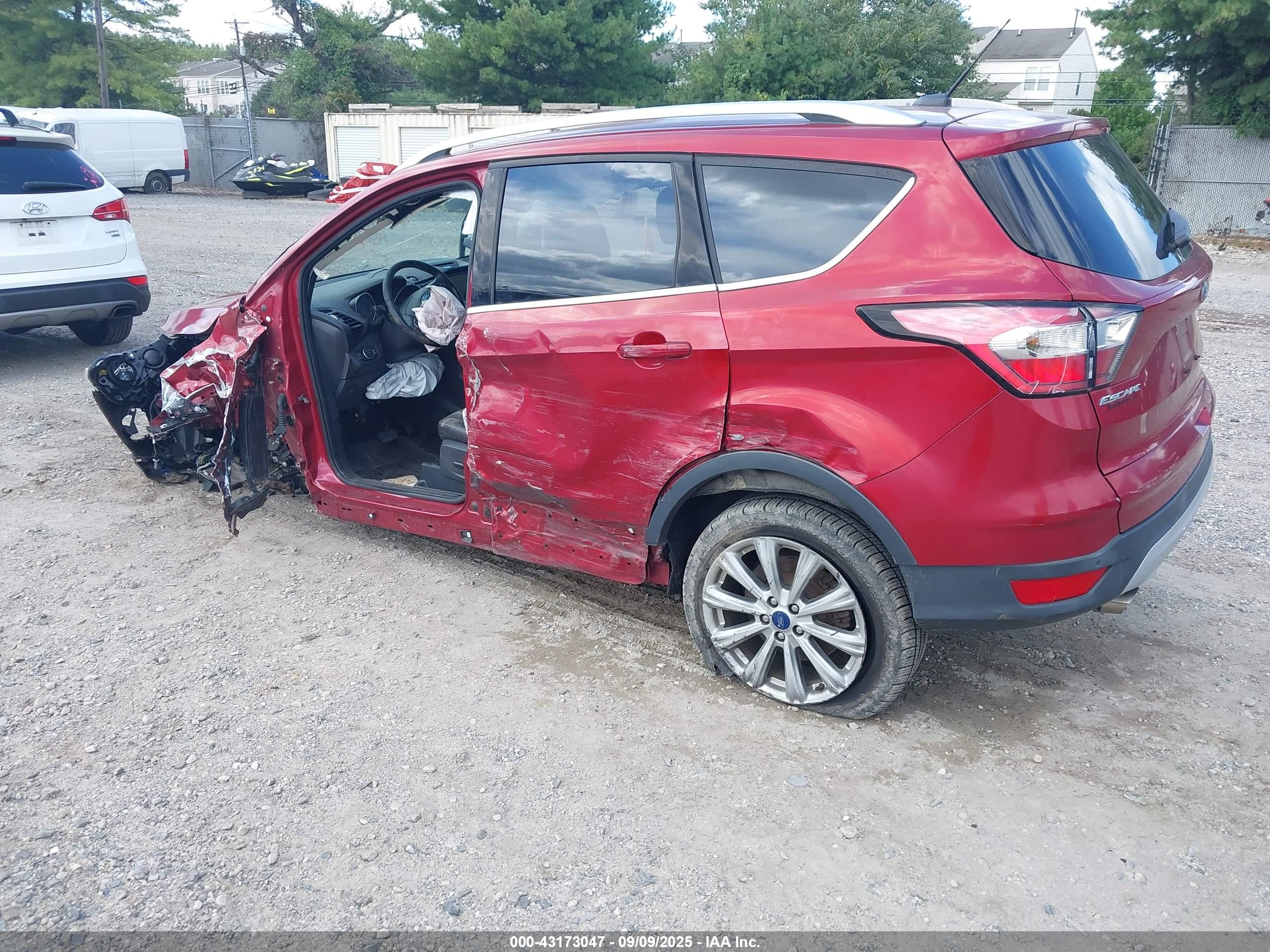 FORD ESCAPE image 3