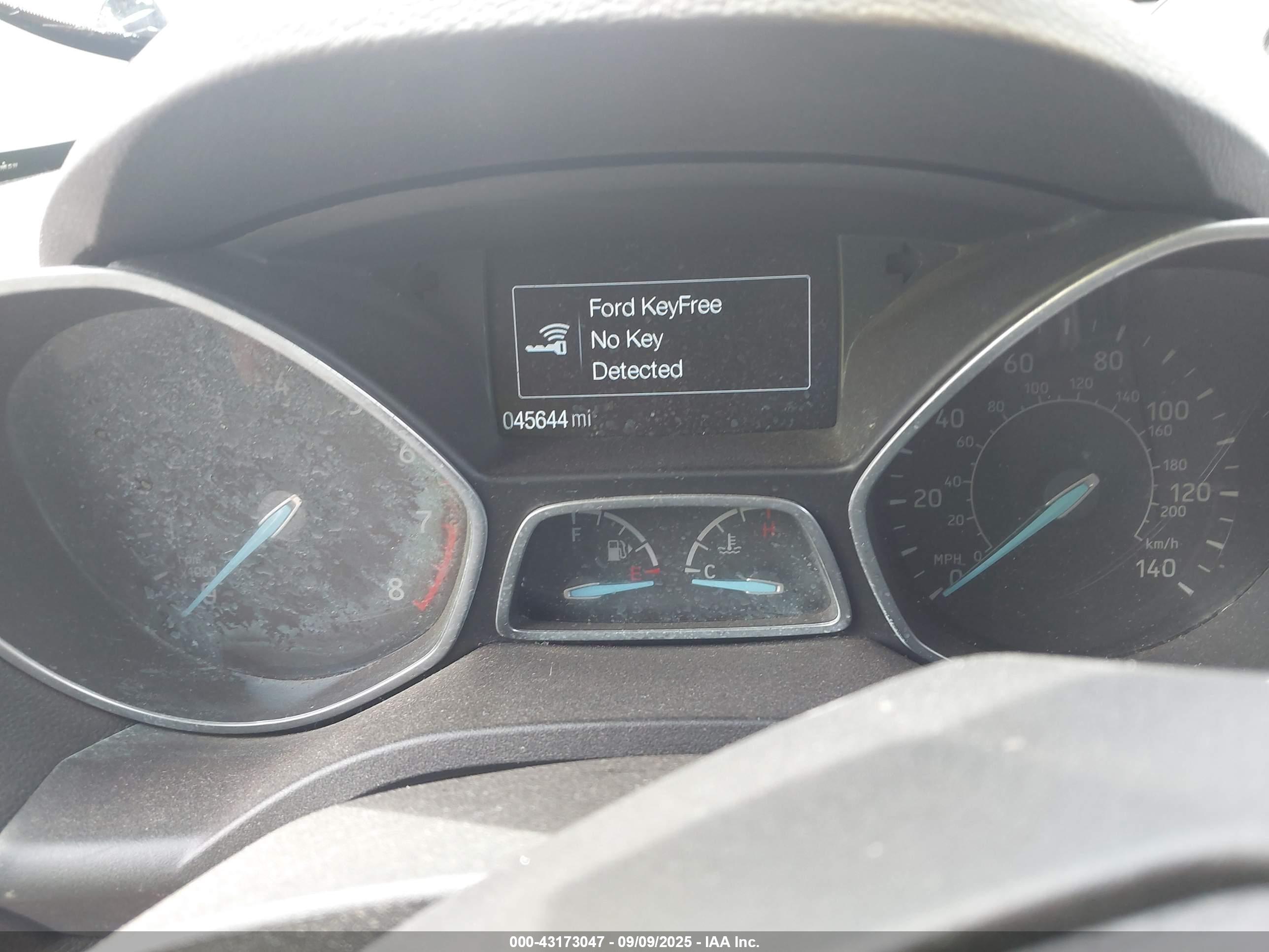 FORD ESCAPE image 7
