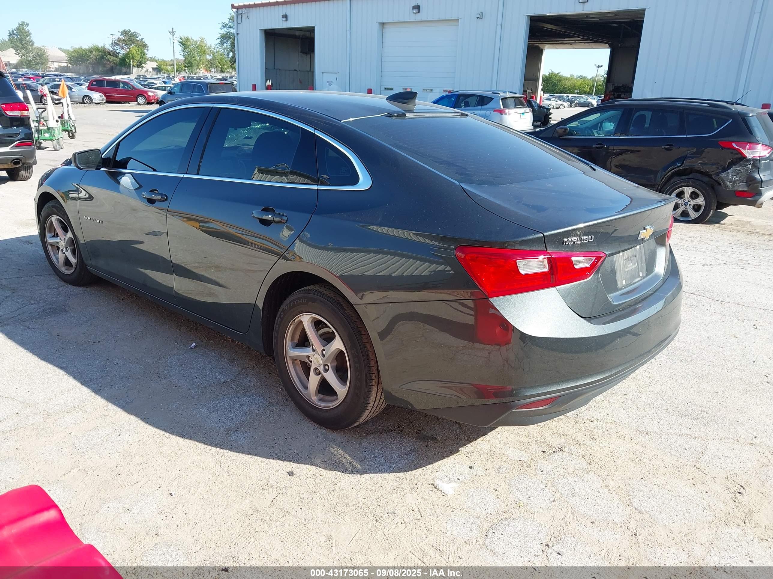CHEVROLET MALIBU image 3