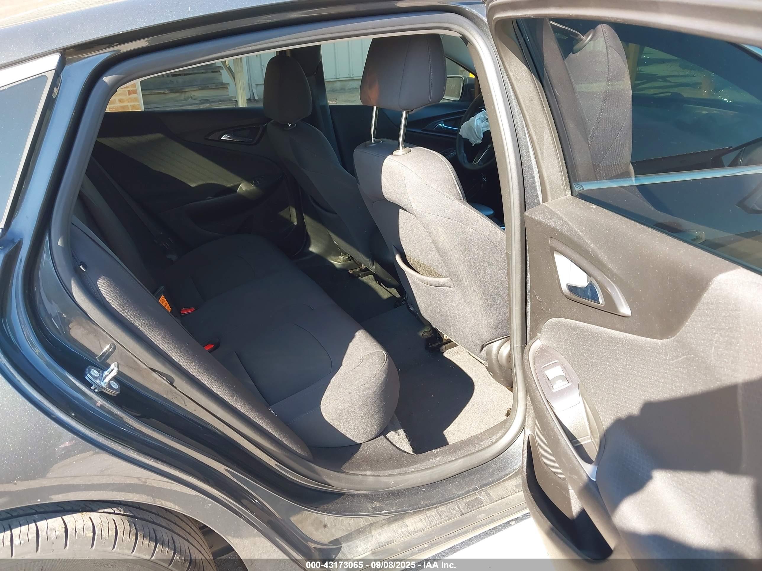 CHEVROLET MALIBU image 8