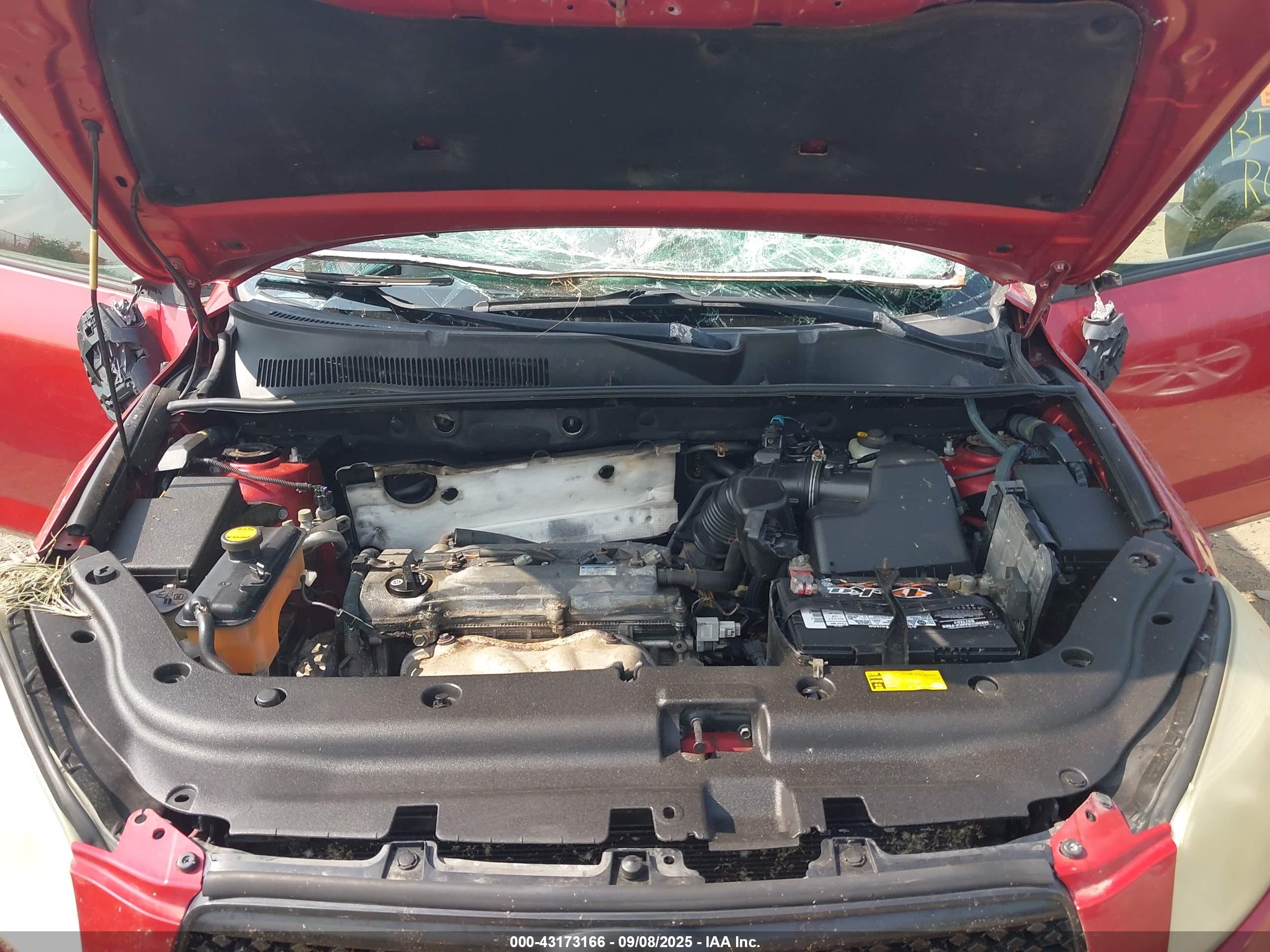 TOYOTA RAV4 image 10