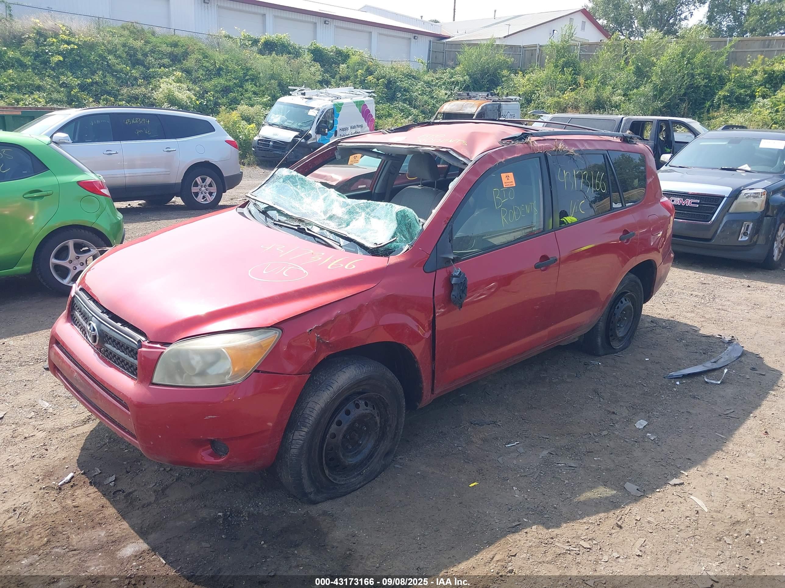 TOYOTA RAV4 image 2