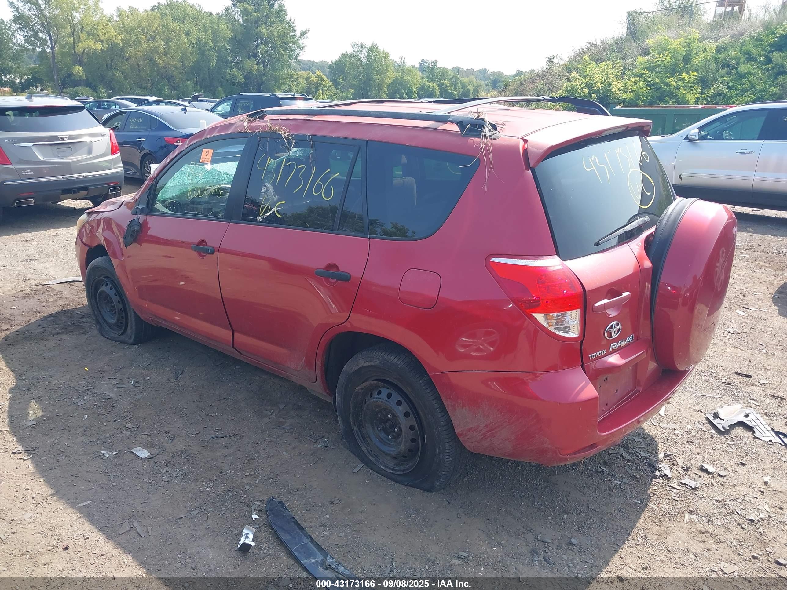 TOYOTA RAV4 image 3